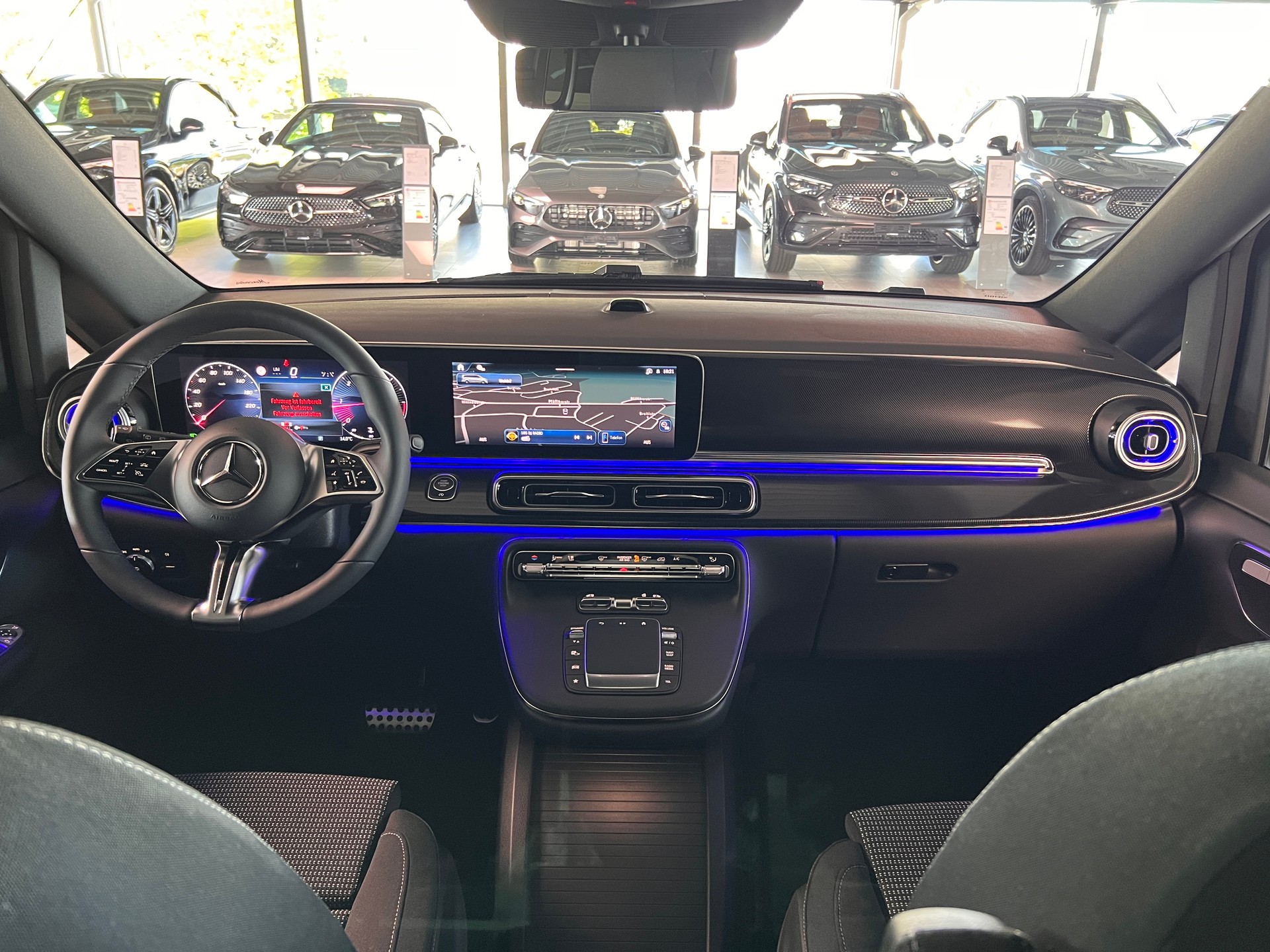 MERCEDES-BENZ V 250 d lang 4Matic Trend 9G-Tronic-image-10