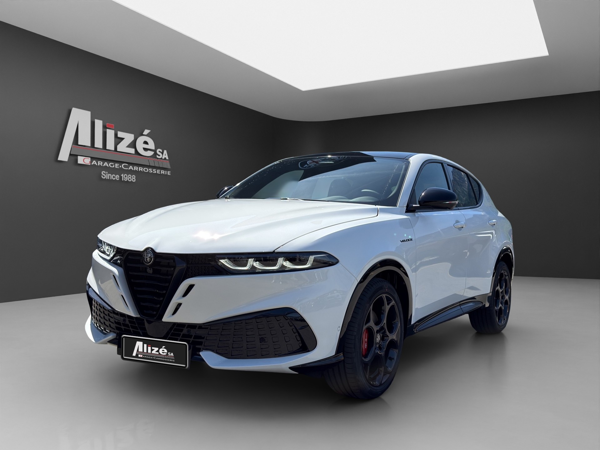 ALFA ROMEO Tonale 1.5 Hybrid Veloce-showroom-element-2