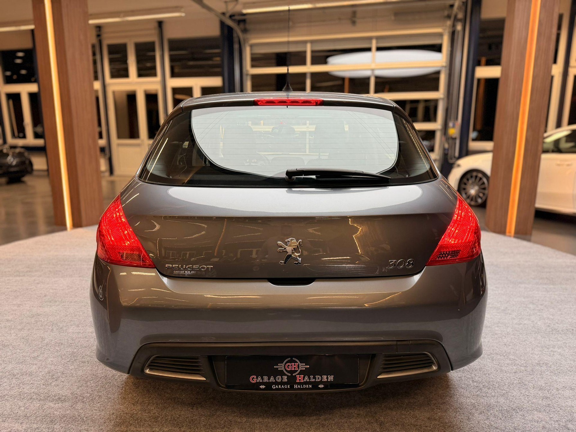 PEUGEOT 308 2.0 HDI SportPack-image-5