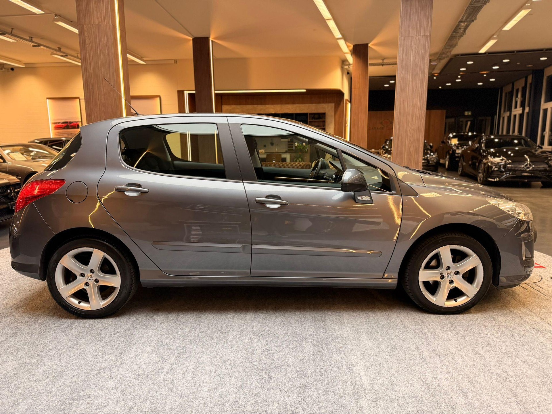 PEUGEOT 308 2.0 HDI SportPack-image-7