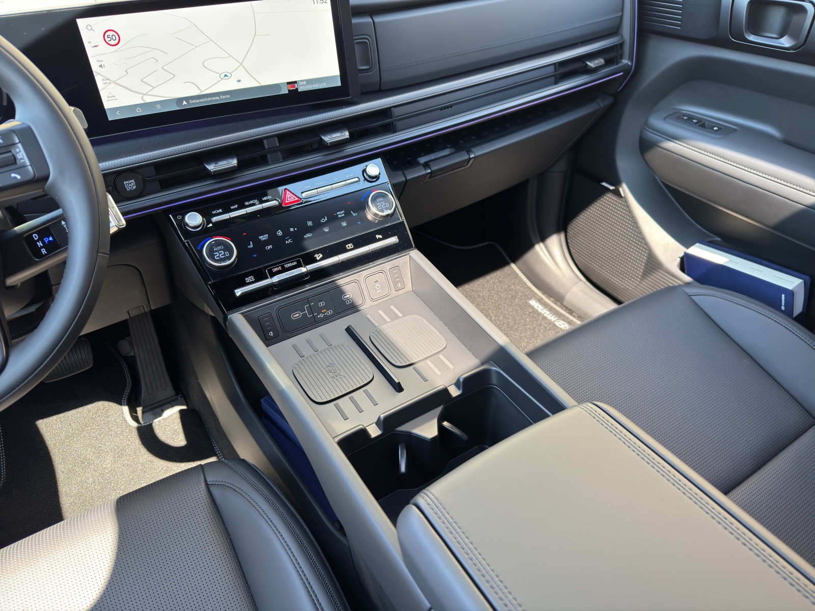 HYUNDAI Santa Fe 1.6 T-GDi HEV Calligraphy Swiss Edition MY26-image-8