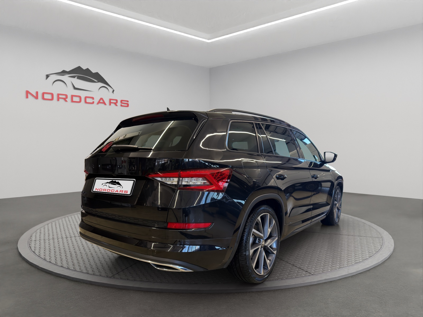 SKODA Kodiaq 2.0 TDI SCR SportLine 4x4 DSG-image-4