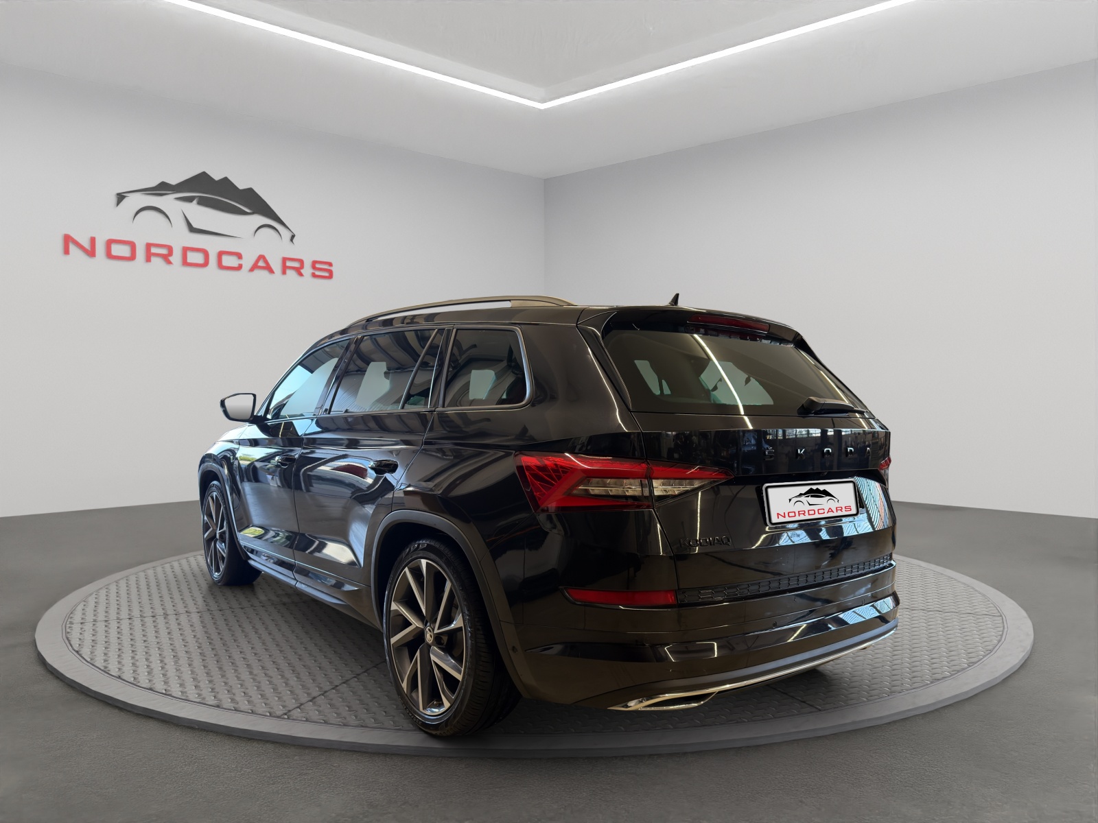 SKODA Kodiaq 2.0 TDI SCR SportLine 4x4 DSG-showroom-element-2