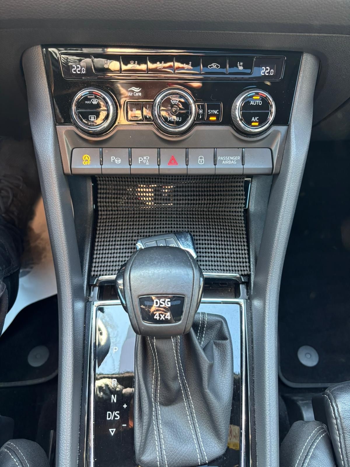SKODA Kodiaq 2.0 TDI SCR SportLine 4x4 DSG-image-7