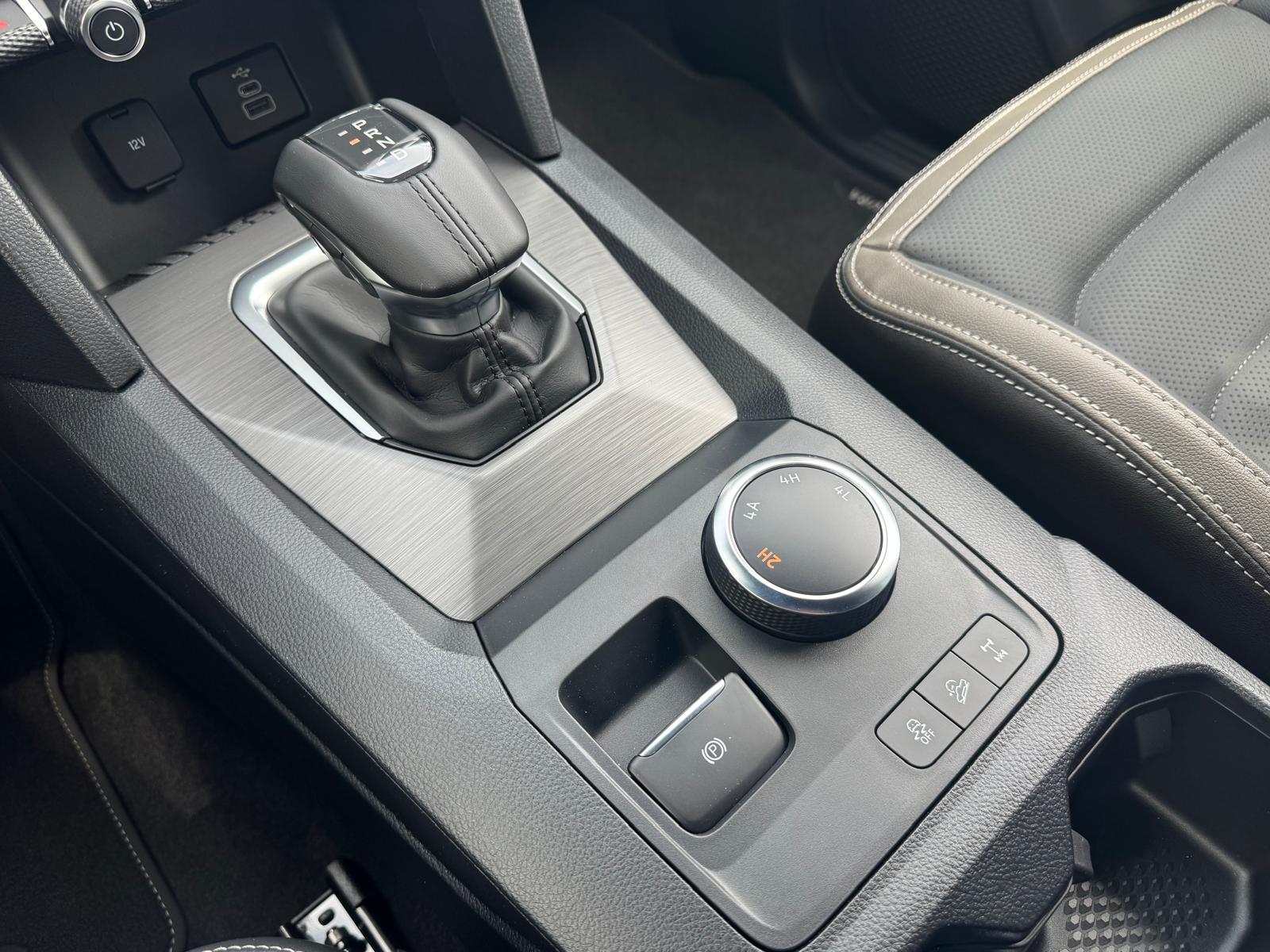 VW Amarok 3.0TDI Aventura Winter 2-image-13