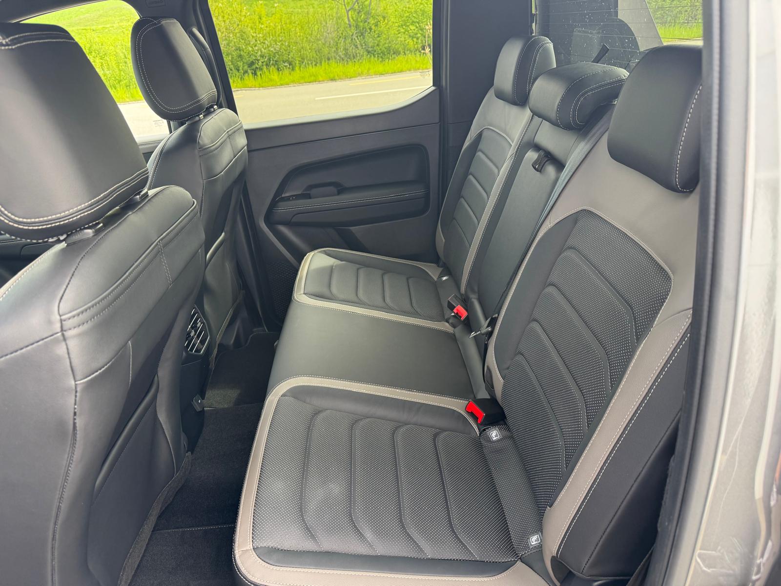 VW Amarok 3.0TDI Aventura Winter 2-image-7