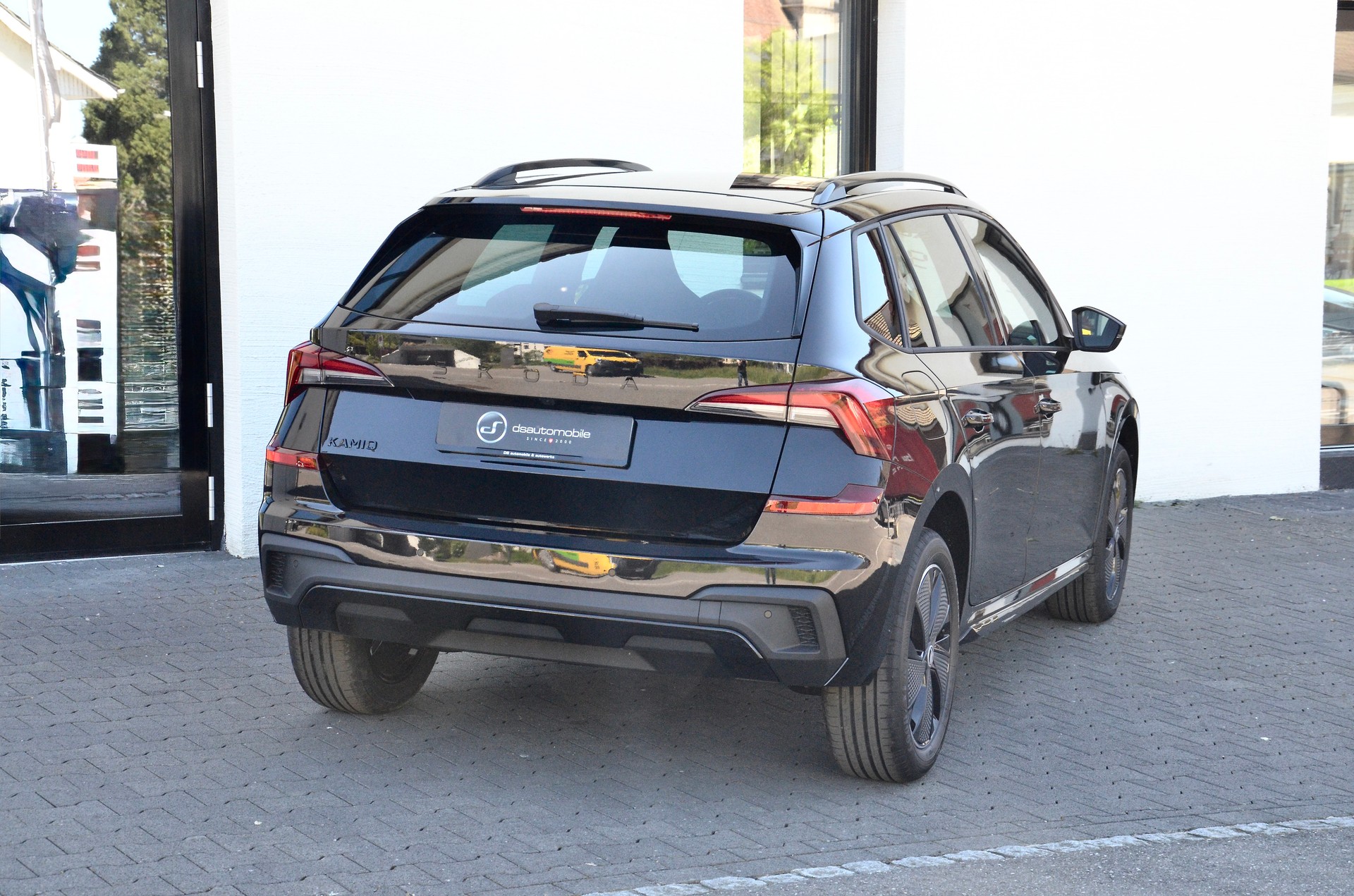 SKODA Kamiq 1.5 TSI Monte Carlo DSG-image-4
