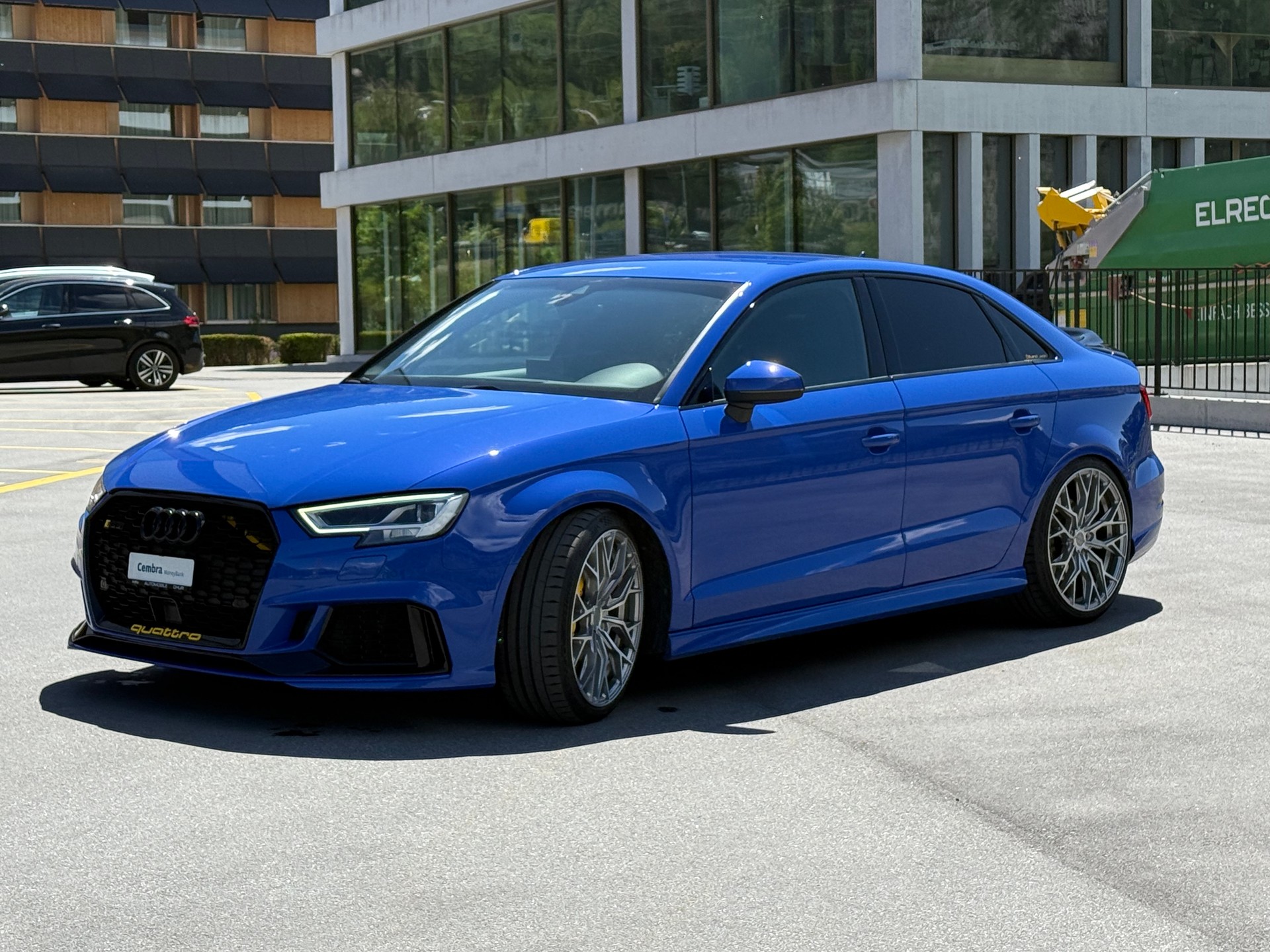 AUDI RS3 Limousine 2.5 TSI quattro S-tronic ohne OPF