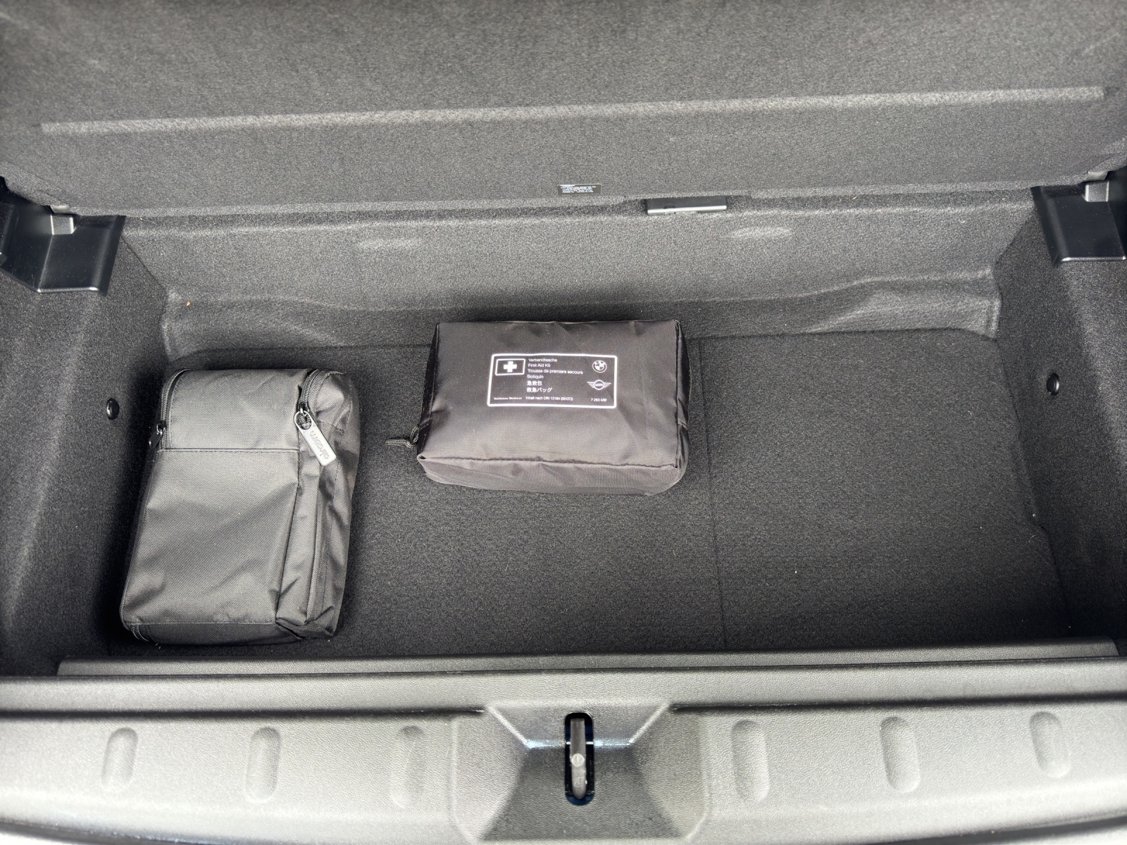 MINI F66 1.5i Cooper C Paket XS-image-21