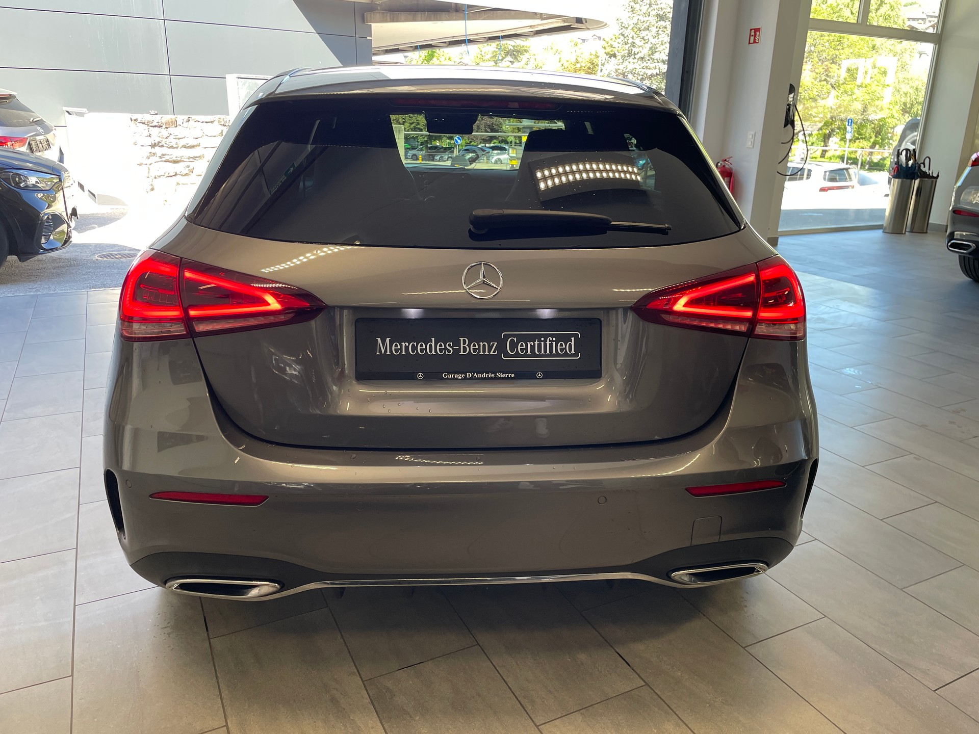 MERCEDES-BENZ A 200 AMG Line 7G-DCT-image-6