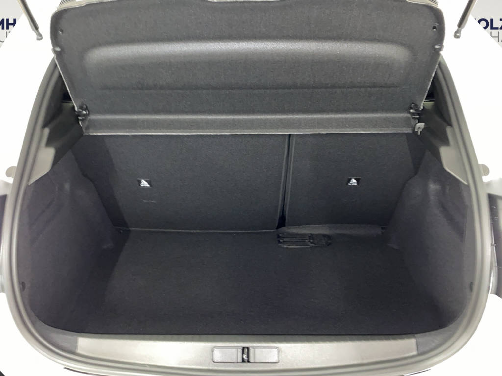 PEUGEOT 208 1.2 Hybrid 145 GT-image-11