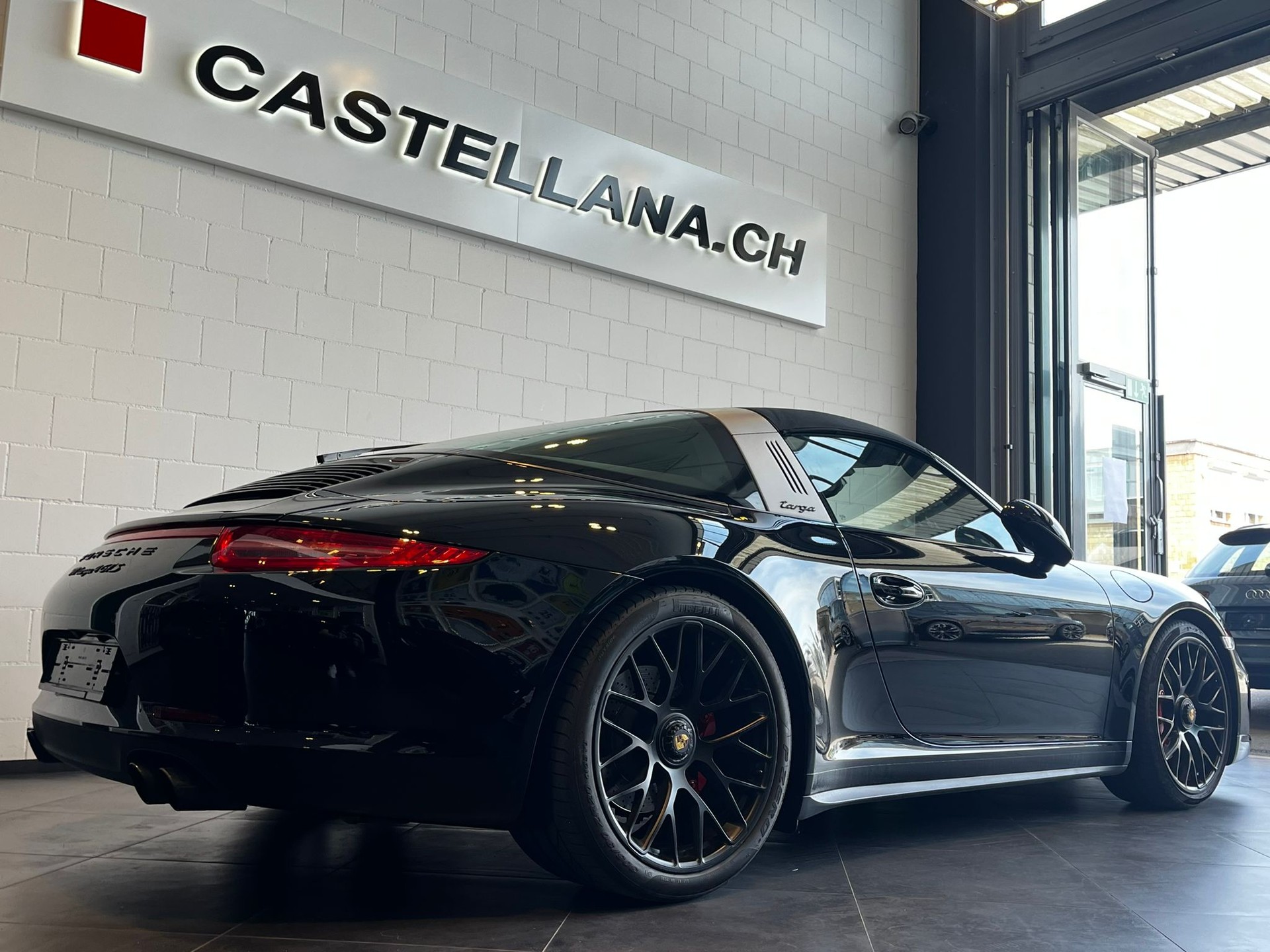 PORSCHE 911 Targa 4 GTS PDK-image-9