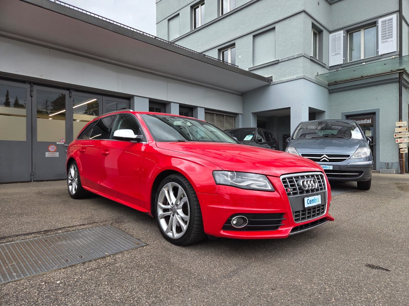 AUDI S4 Avant 3.0 TFSI quattro S-tronic-image-6