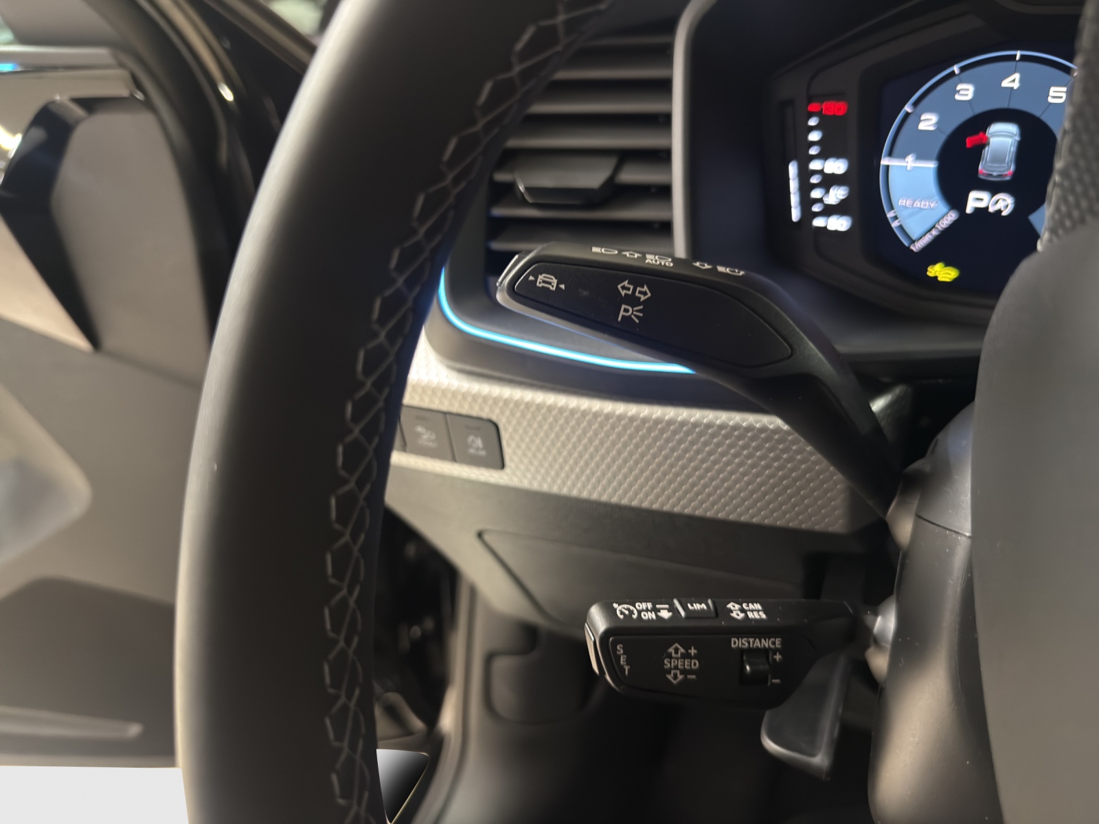 AUDI A1 Sportback 30 TFSI S-tronic-image-13