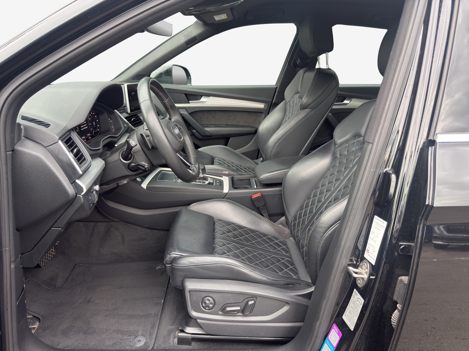 AUDI Q5 55 TFSI e sport quattro-image-8