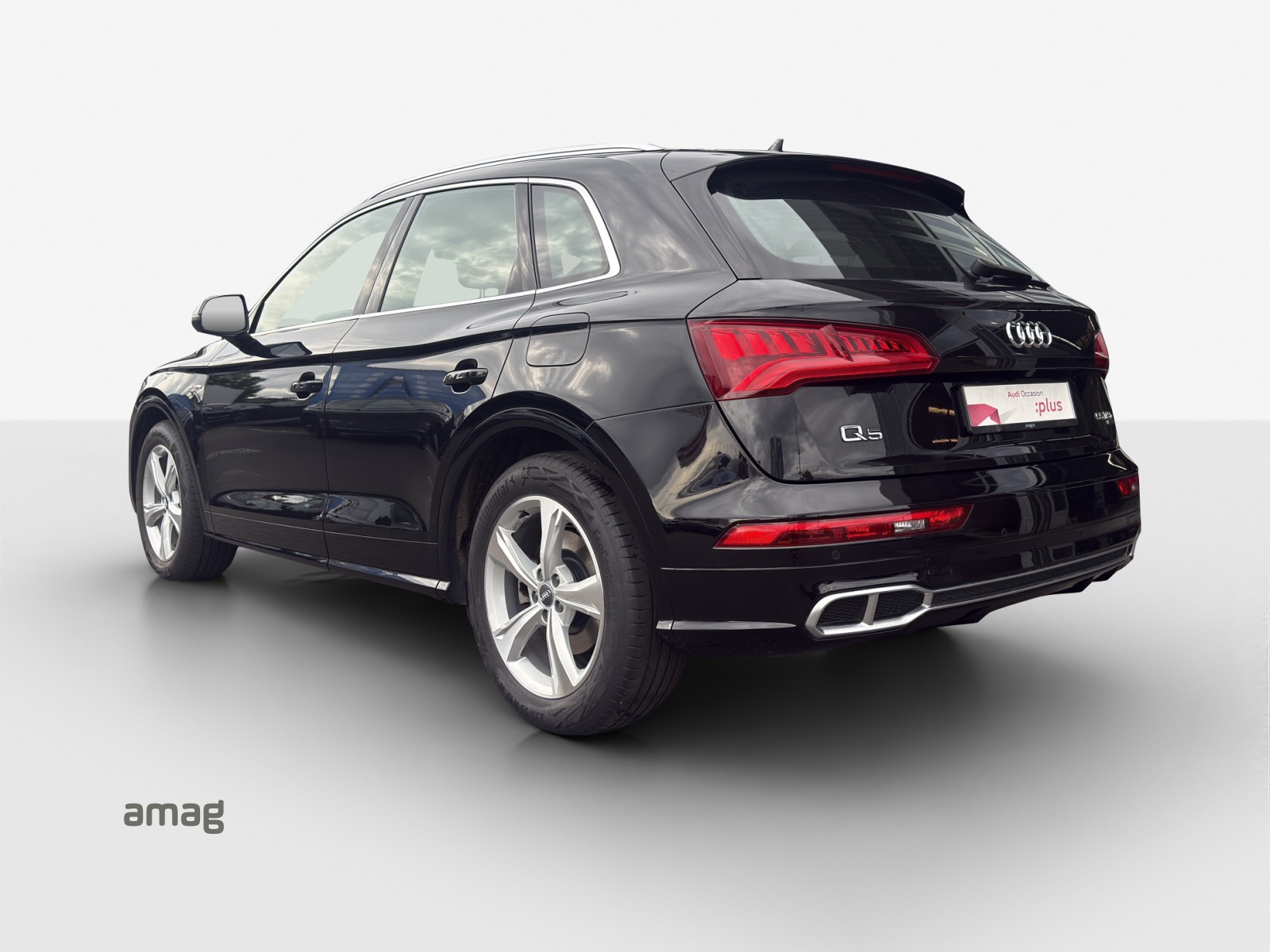 AUDI Q5 55 TFSI e sport quattro-image-2
