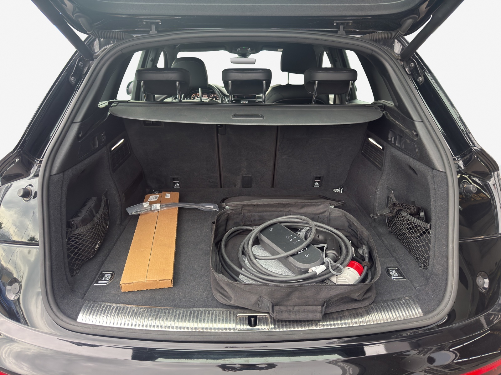 AUDI Q5 55 TFSI e sport quattro-image-13
