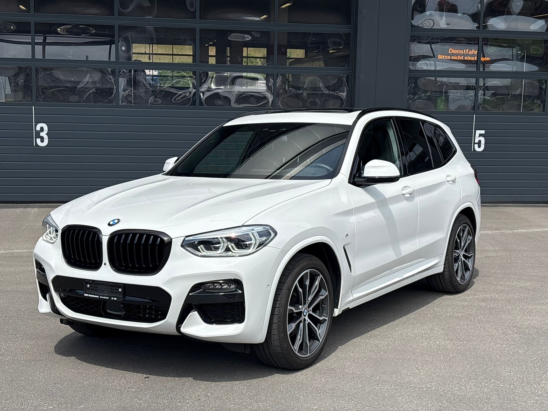 BMW X3 xDrive 20d Individual M Sport | Panorama | Head-Up | 360° Kamera | CH-Fahrzeug
