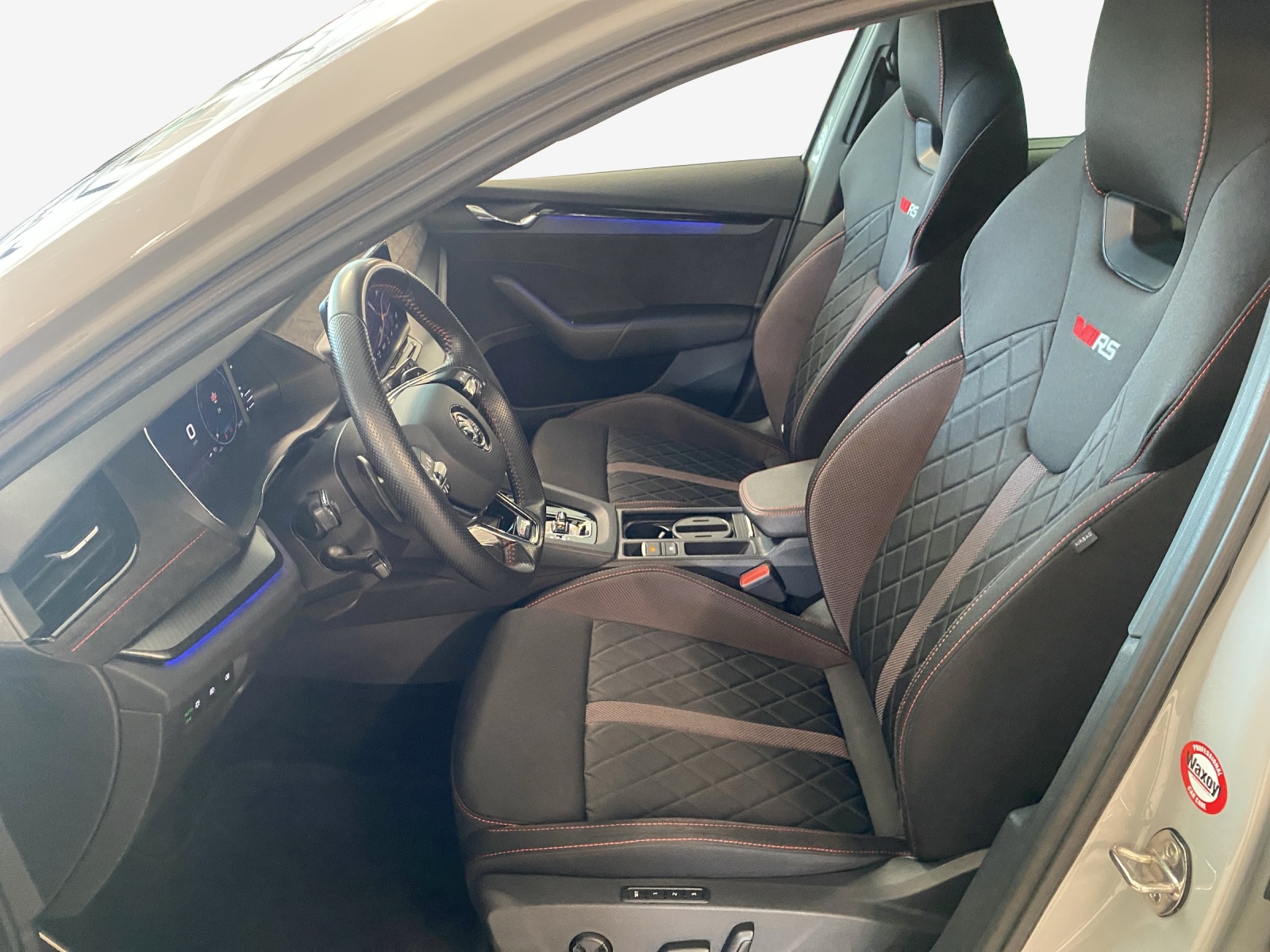 SKODA Octavia Combi 2.0 TSI DSG RS-image-7