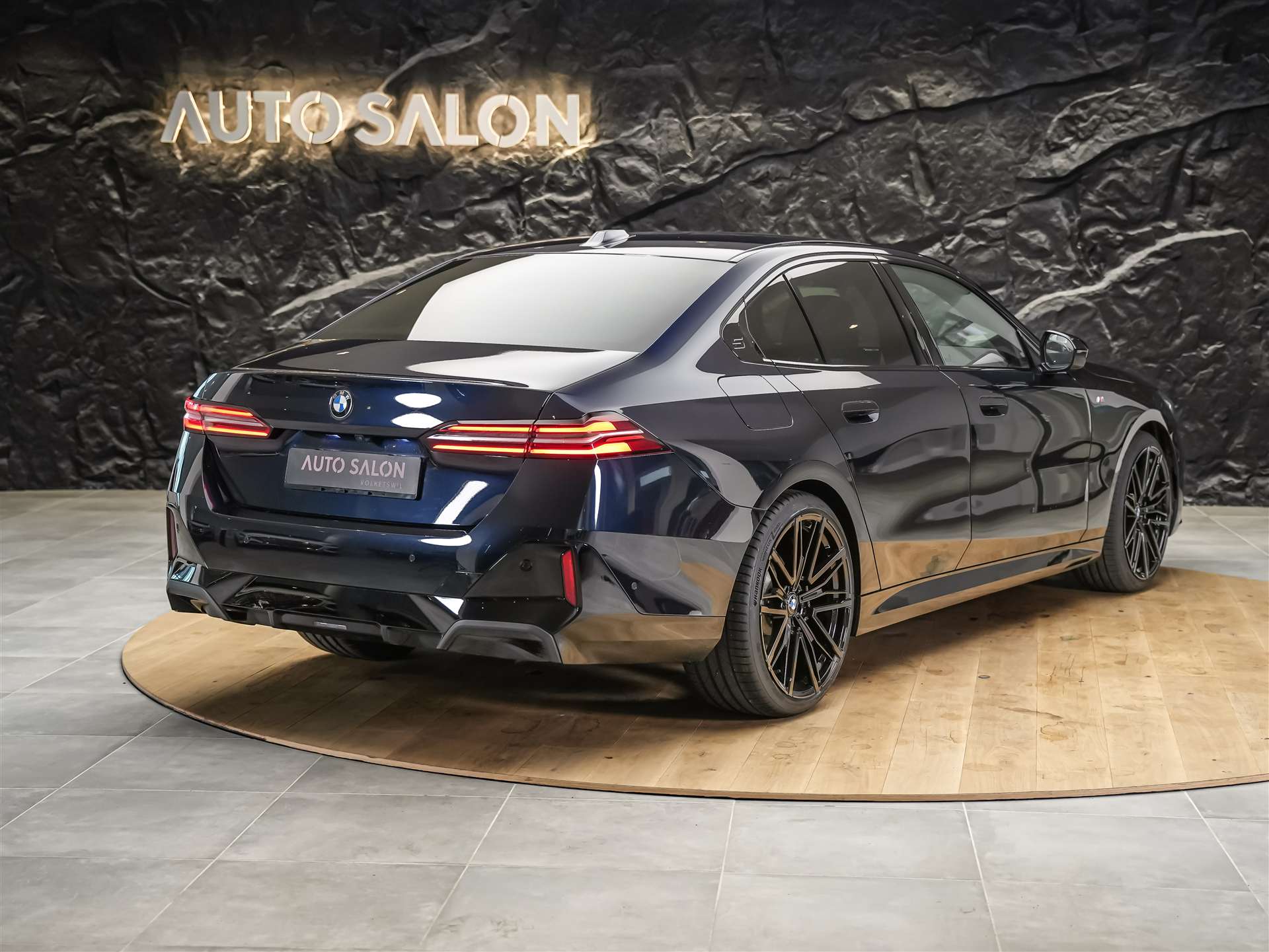 BMW 520i M Sport Steptronic *Werksgarantie*El. Sitze mit Memory*Abstandsregler*Sitzheizung*-image-4