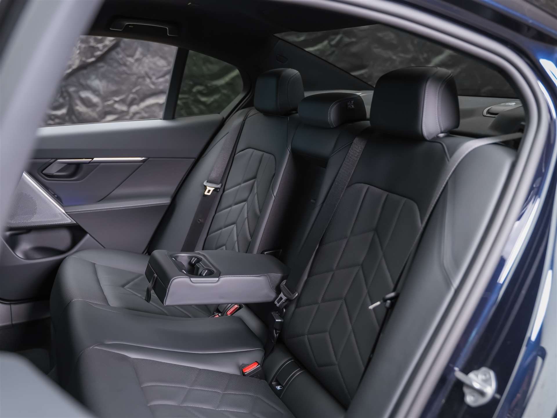 BMW 520i M Sport Steptronic *Werksgarantie*El. Sitze mit Memory*Abstandsregler*Sitzheizung*-image-12