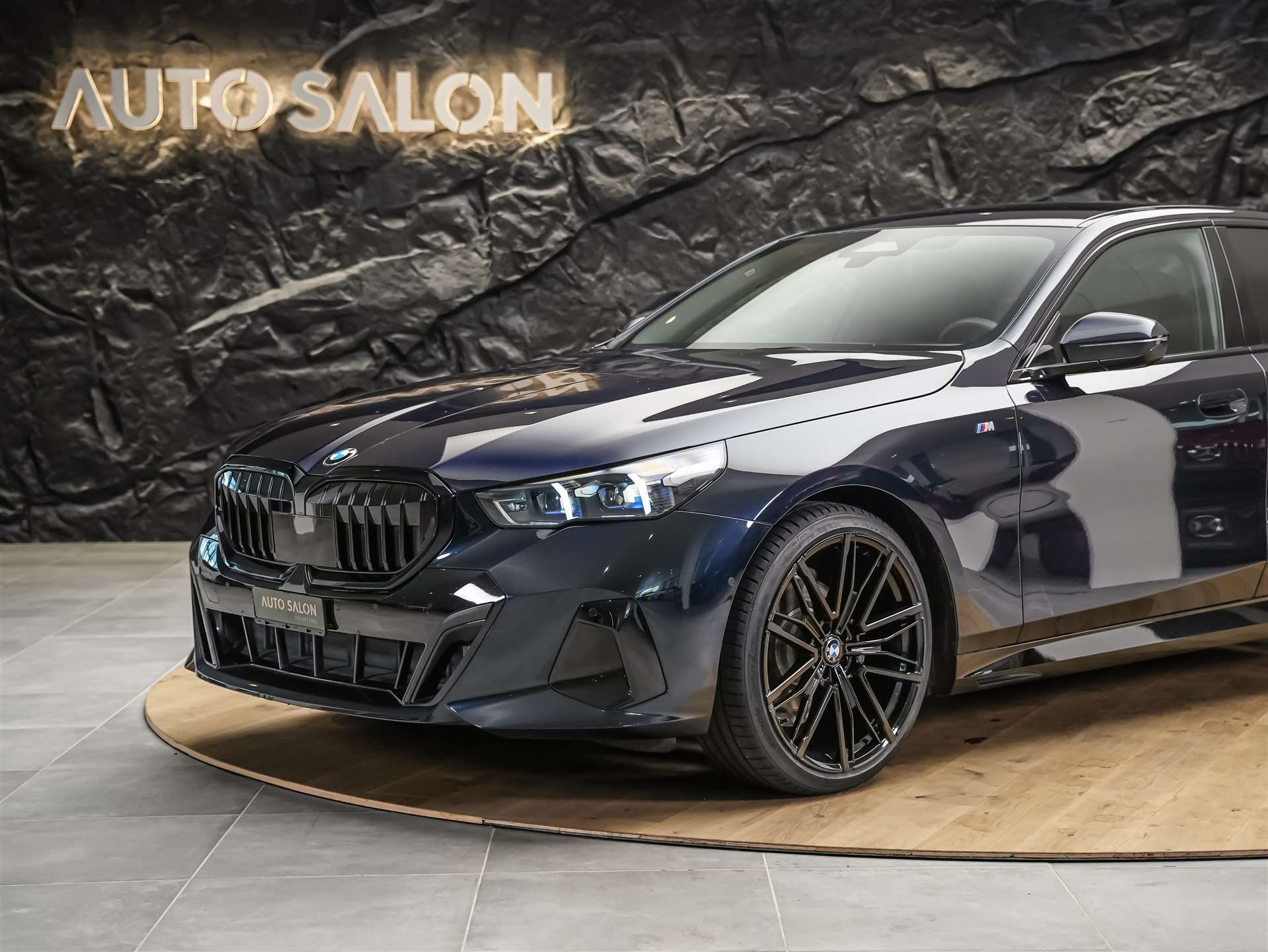 BMW 520i M Sport Steptronic *Werksgarantie*El. Sitze mit Memory*Abstandsregler*Sitzheizung*-image-13