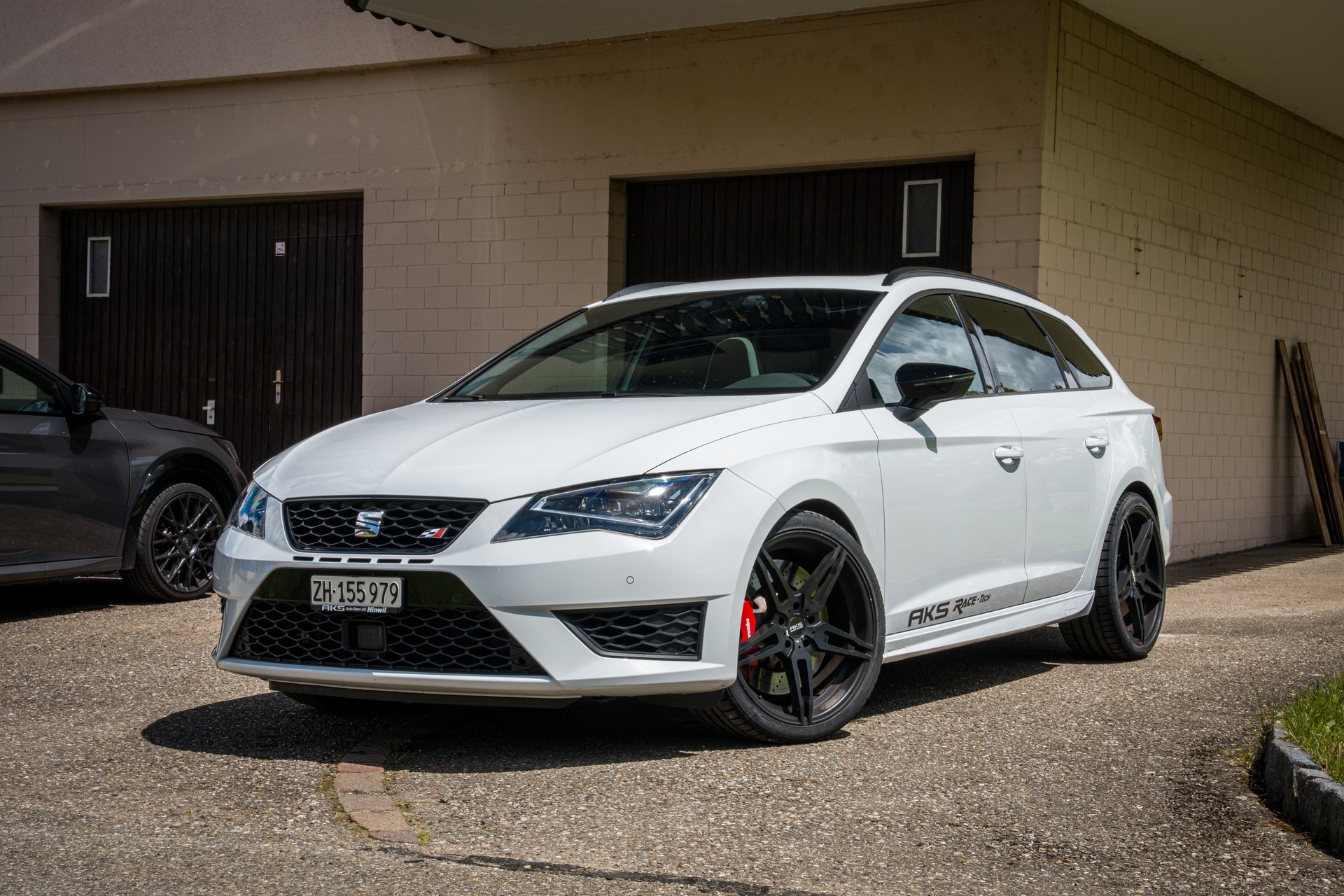 SEAT Leon ST 2.0 TSI 290 Cupra DSG-image-0