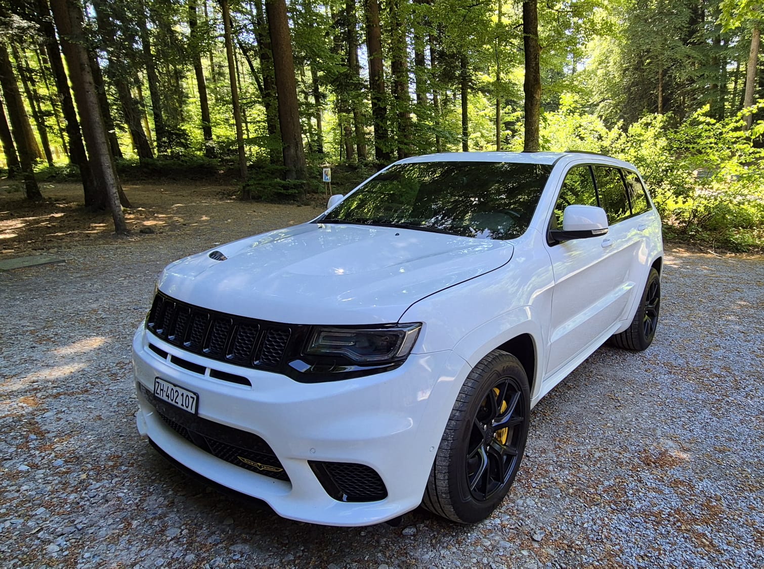 JEEP 6.2 V8 HEMI Trackhawk-image-2