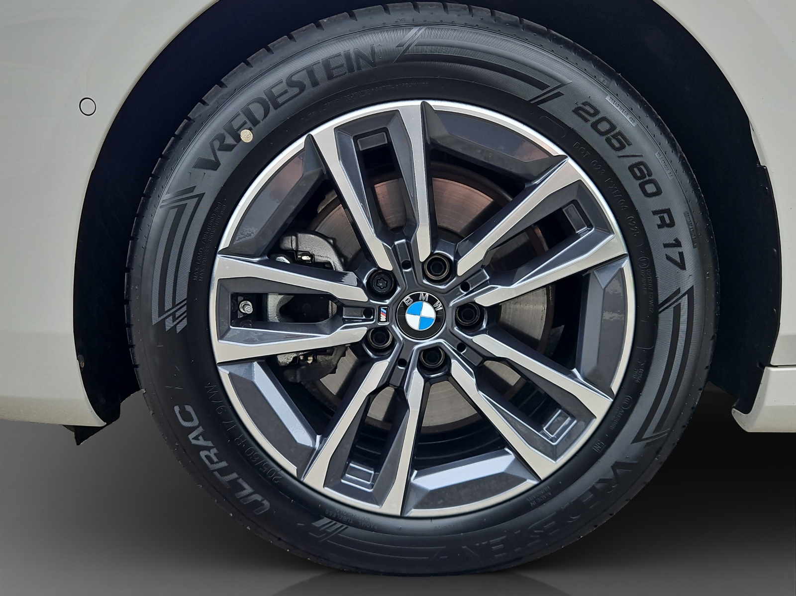 BMW 223d xDrive Active Tourer M Sport-image-8