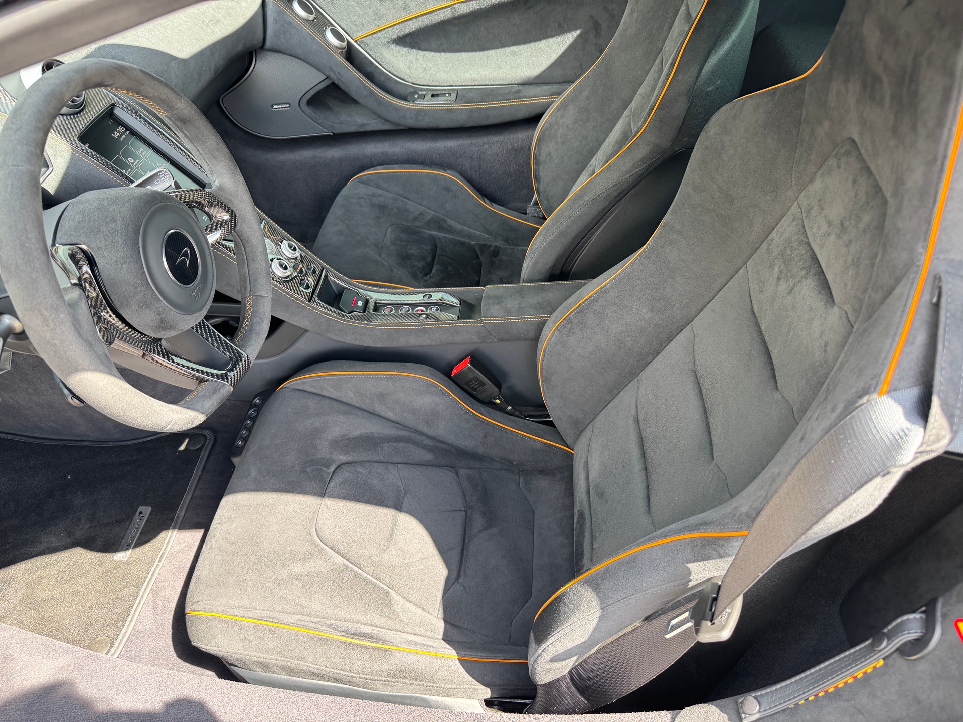 McLAREN 650S Coupé 3.8 V8-image-5