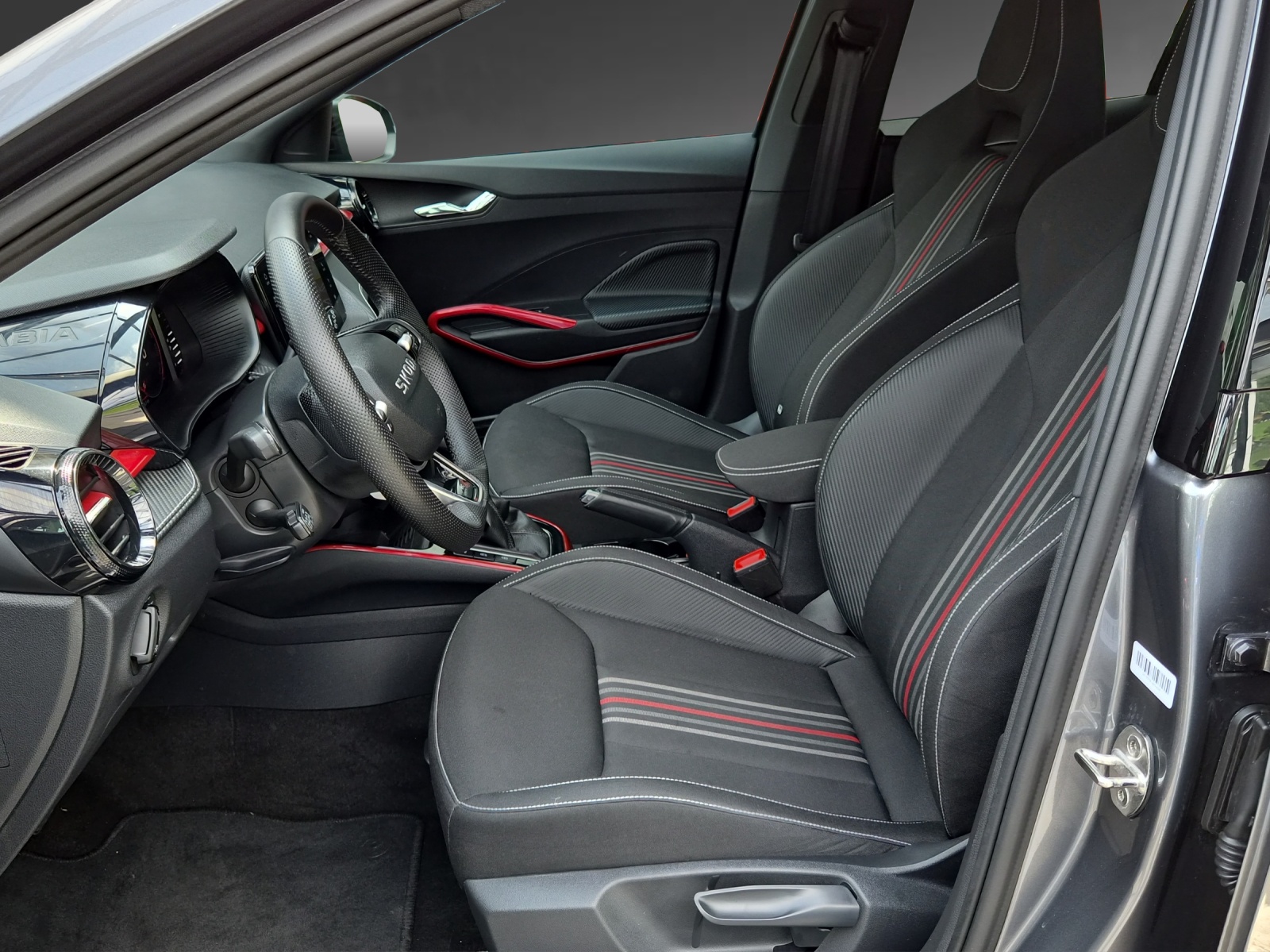 SKODA Fabia 1.0 TSI Monte Carlo DSG-image-5