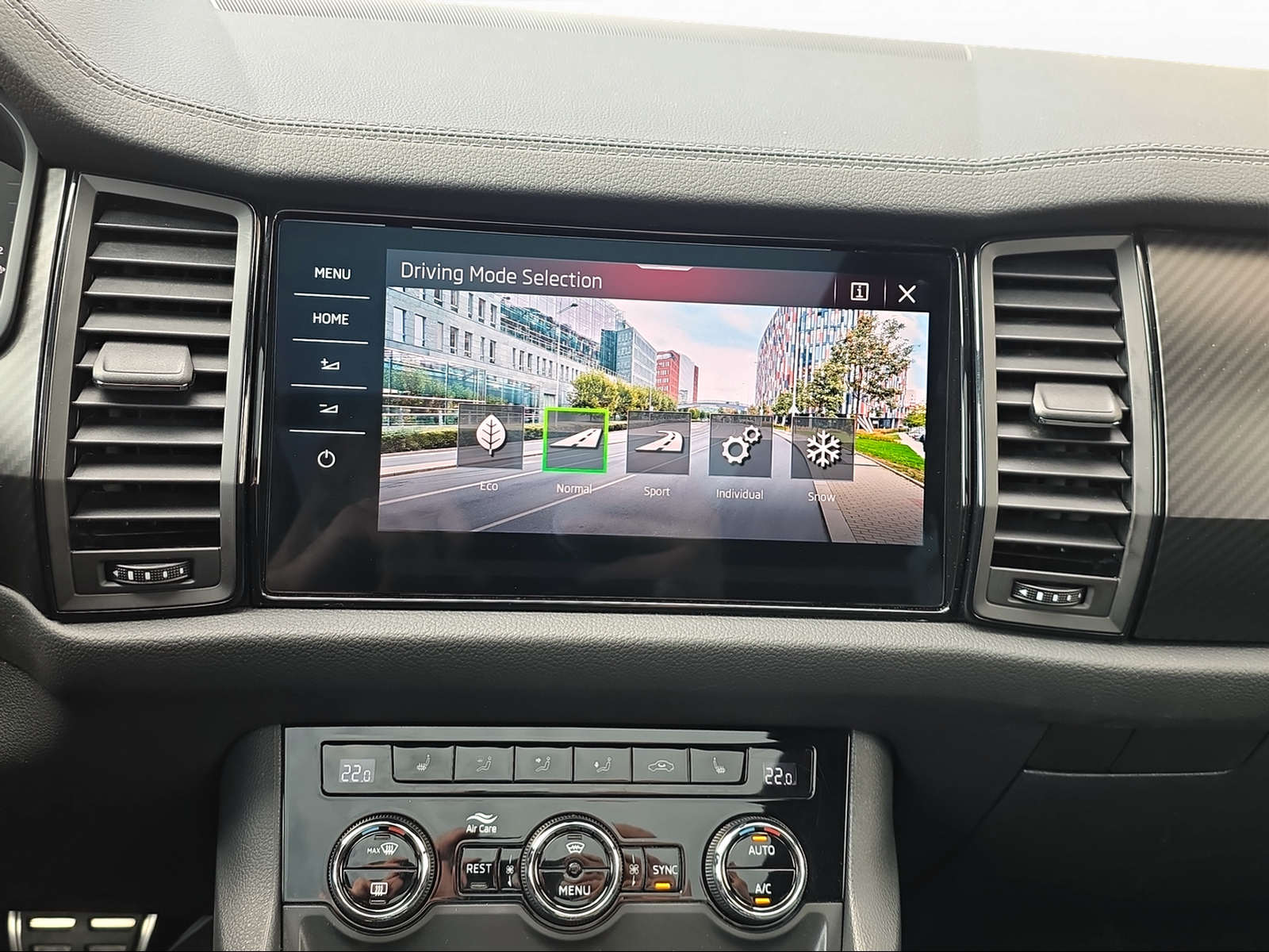 SKODA Kodiaq 2.0 TDI CR SportLine 4x4 DSG-image-8