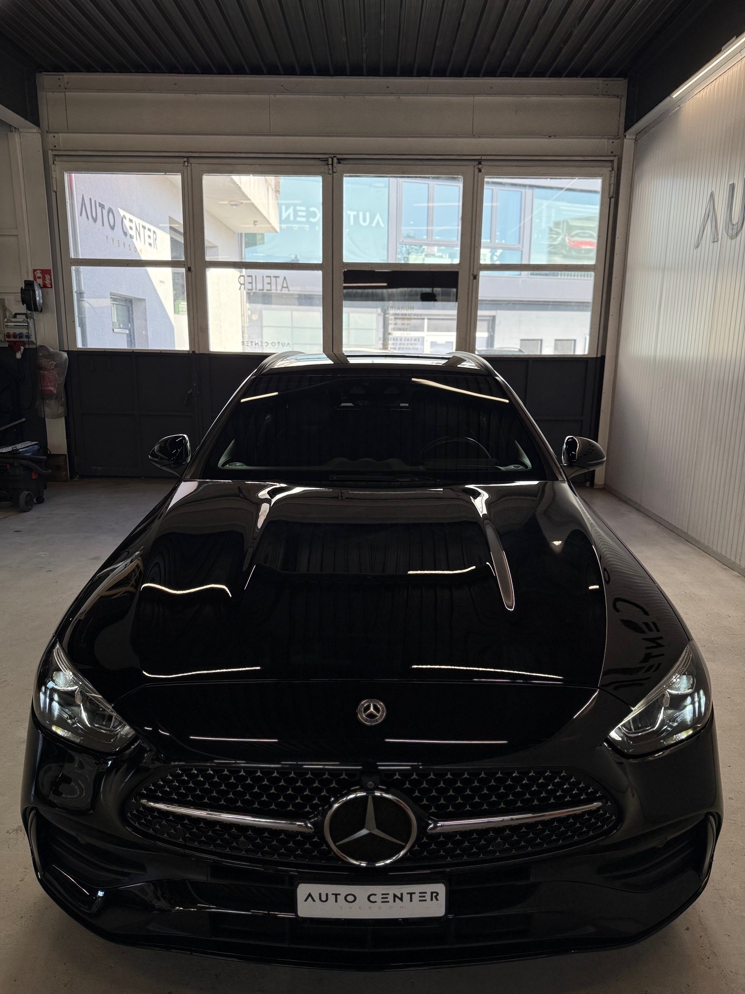 MERCEDES-BENZ C 220 d T 4Matic AMG Line-image-7