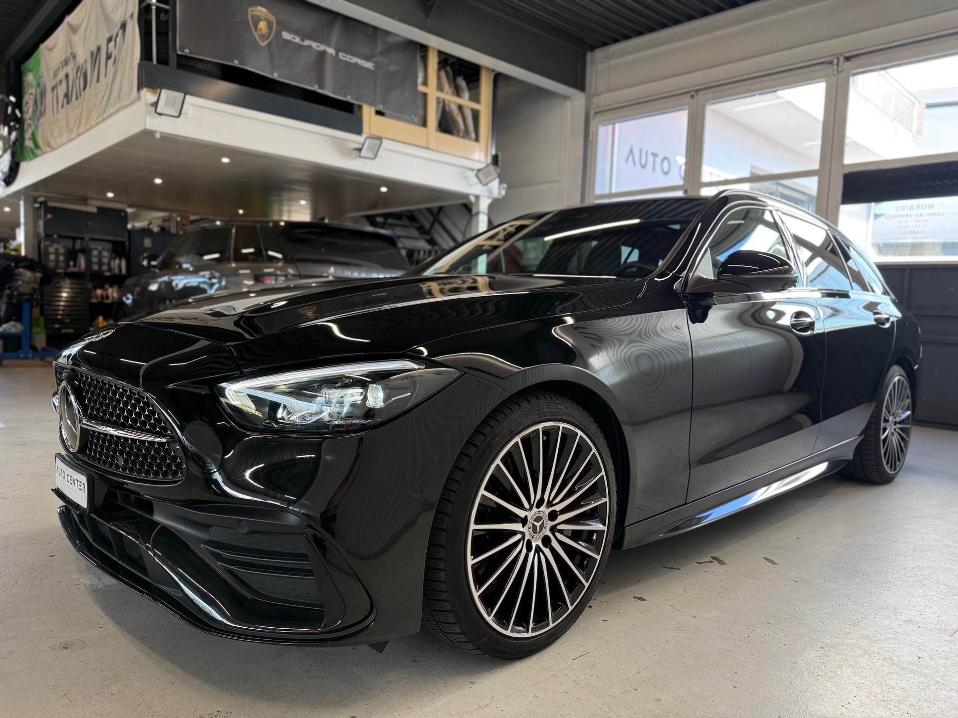 MERCEDES-BENZ C 220 d T 4Matic AMG Line-image-6
