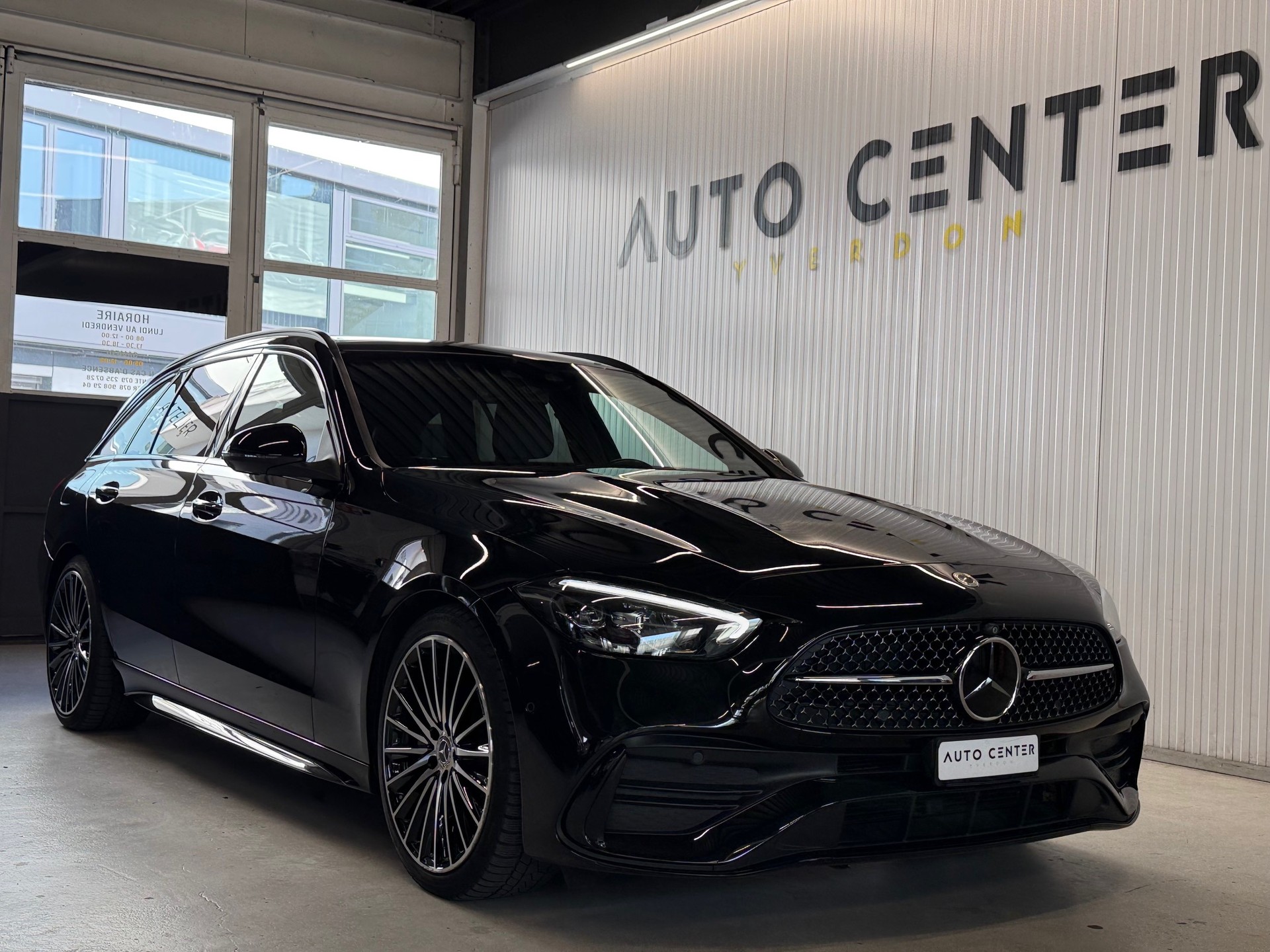 MERCEDES-BENZ C 220 d T 4Matic AMG Line-image-1