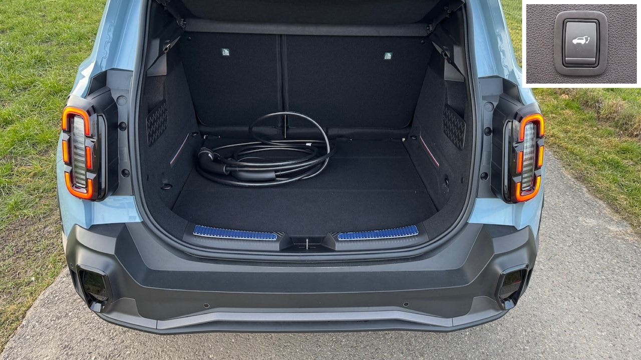 RENAULT R4 E-Tech Comfort Range 52 kWh Iconic-image-12