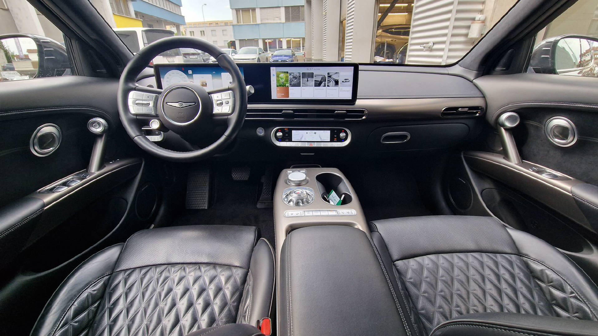 GENESIS GV60 Dual Motor Sport AWD-image-11