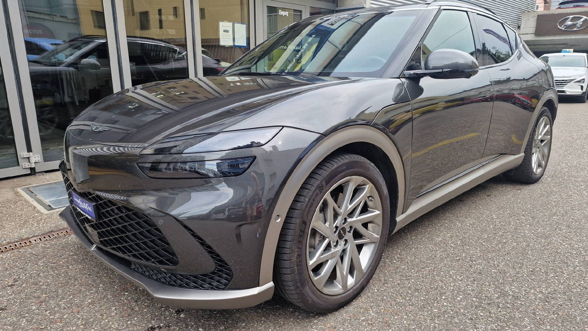 GENESIS GV60 Dual Motor Sport AWD-image-0