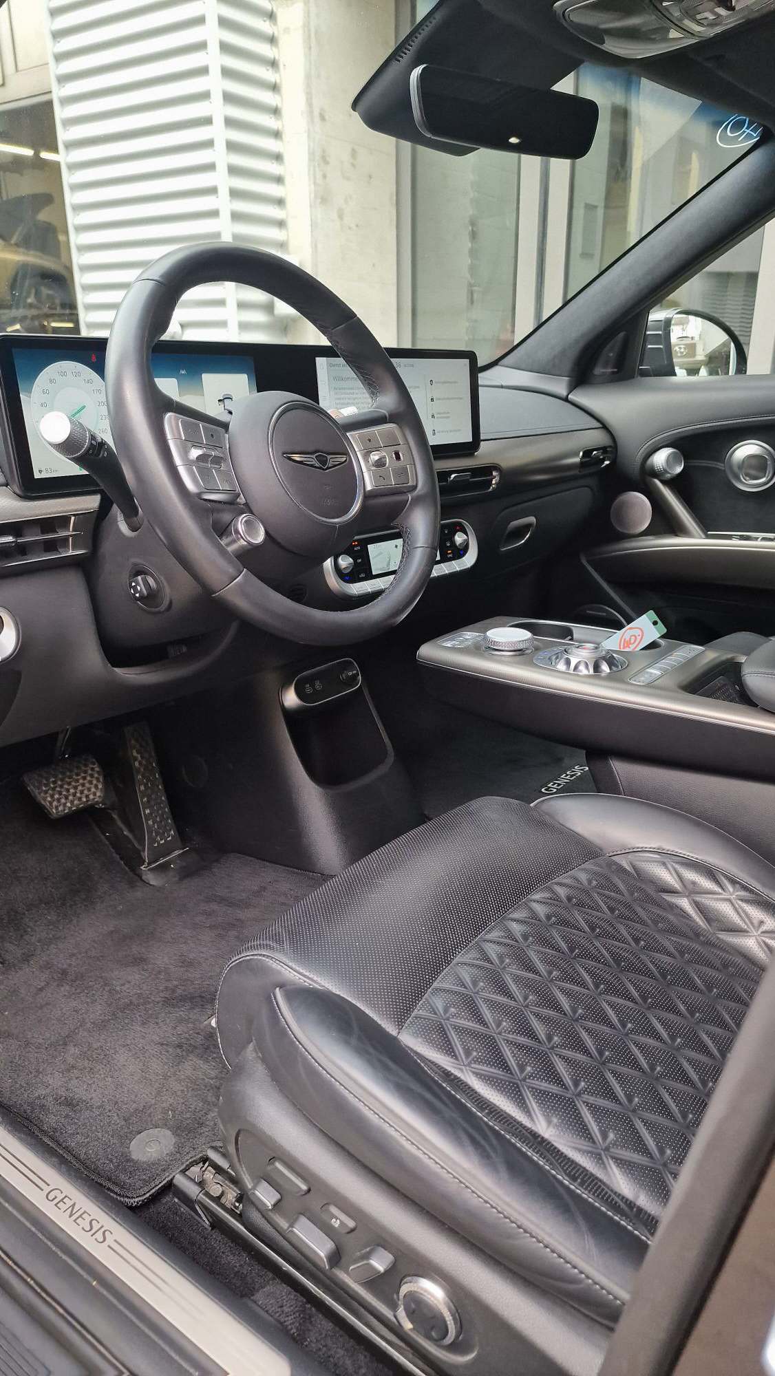 GENESIS GV60 Dual Motor Sport AWD-image-9
