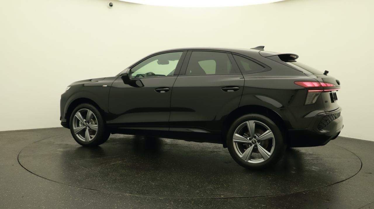 AUDI Q3 Sportback TFSI quattro S line 150 kW S-tronic-image-2