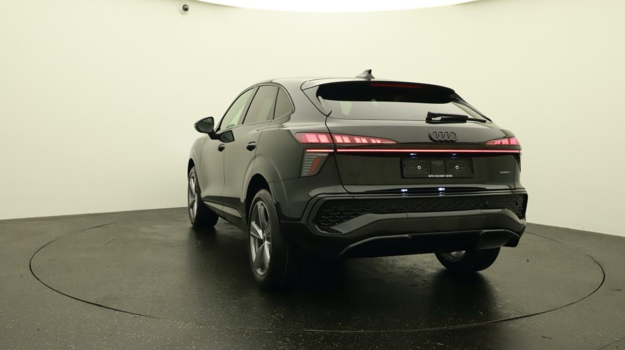 AUDI Q3 Sportback TFSI quattro S line 150 kW S-tronic-image-3