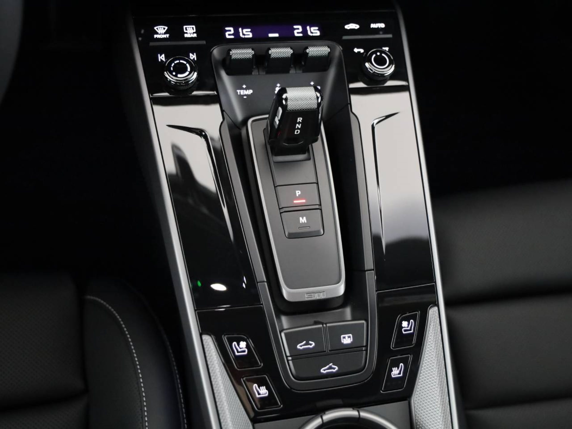PORSCHE 911 Carrera S-image-13