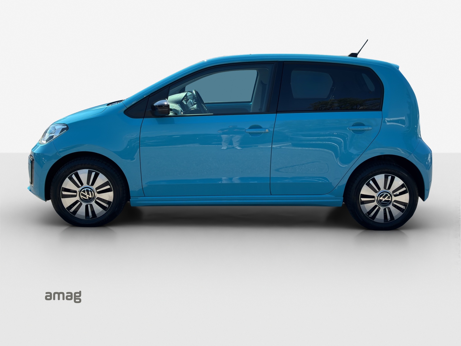 VW e-Up-showroom-element-1