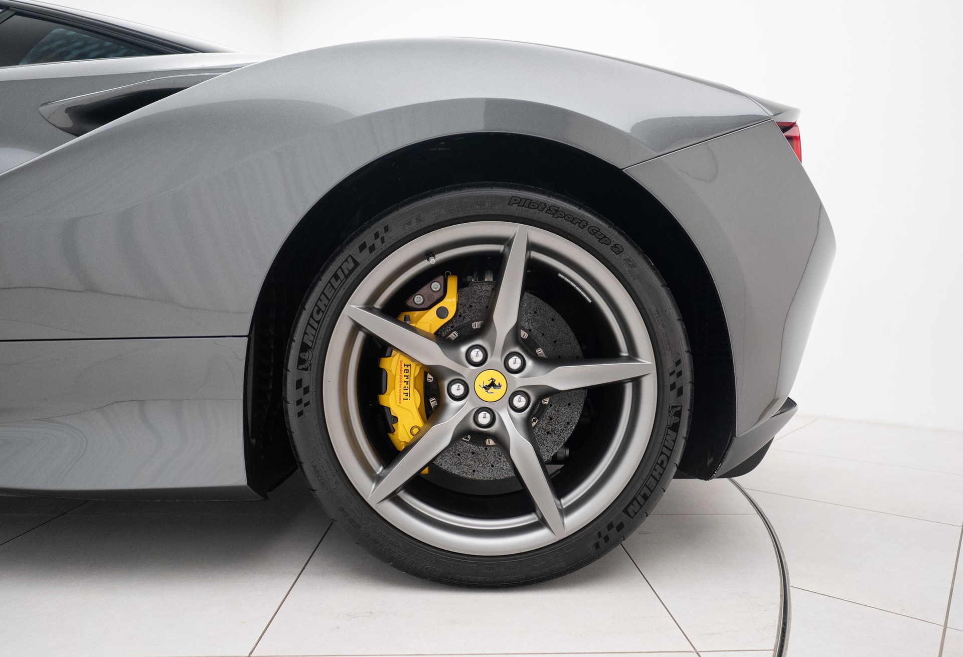 FERRARI F8 Tributo-image-20