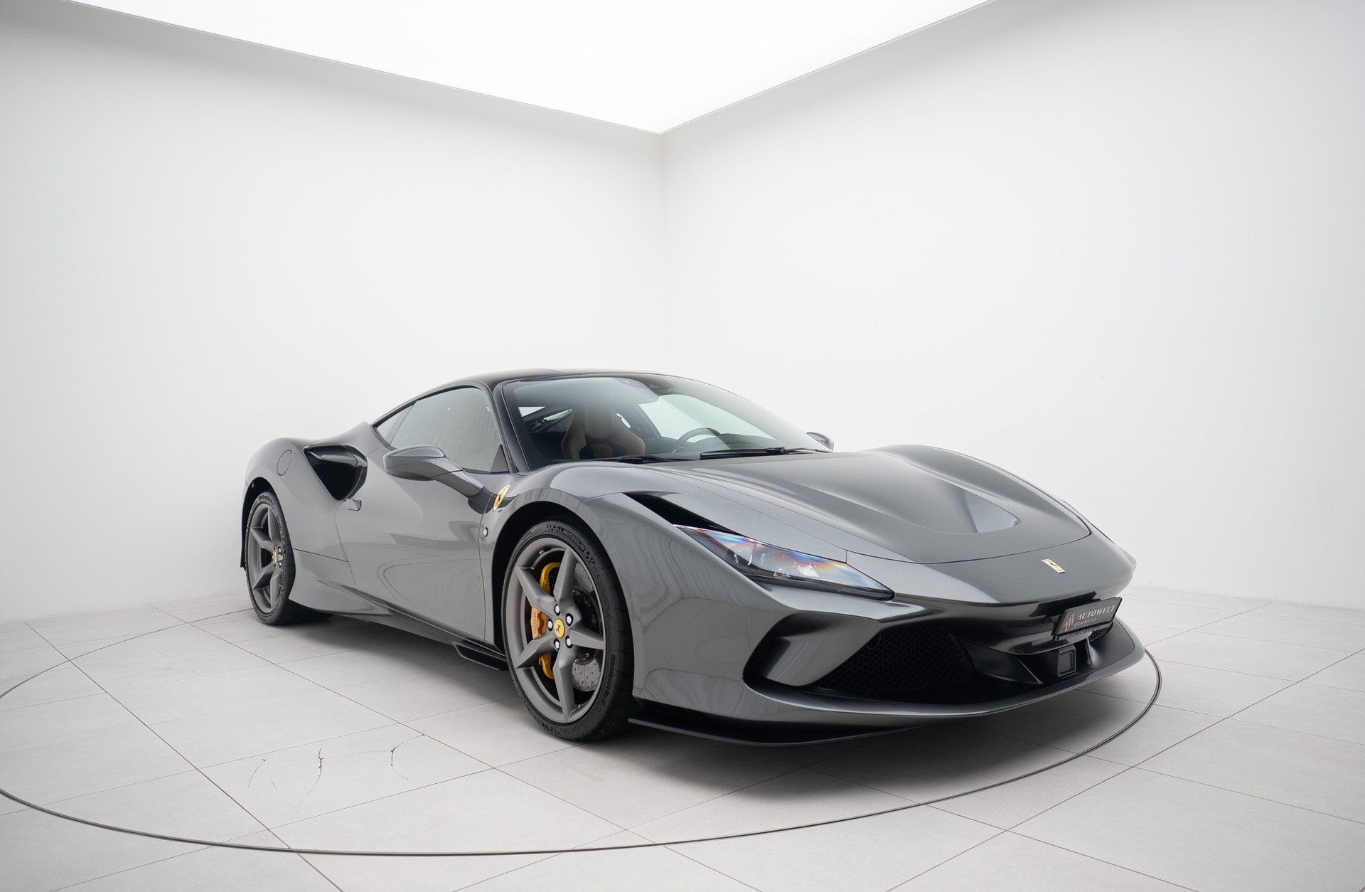FERRARI F8 Tributo-image-0