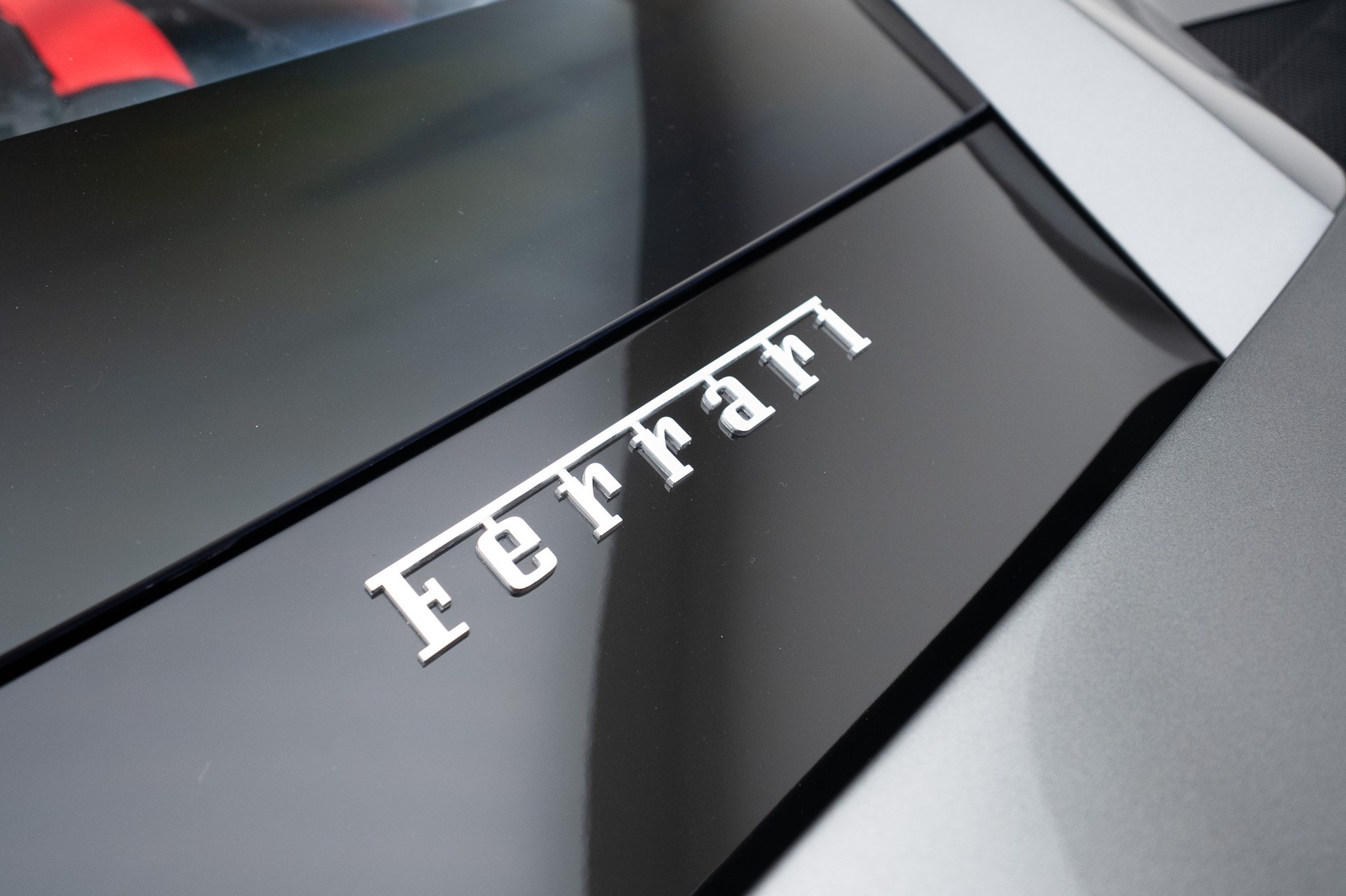FERRARI F8 Tributo-image-13