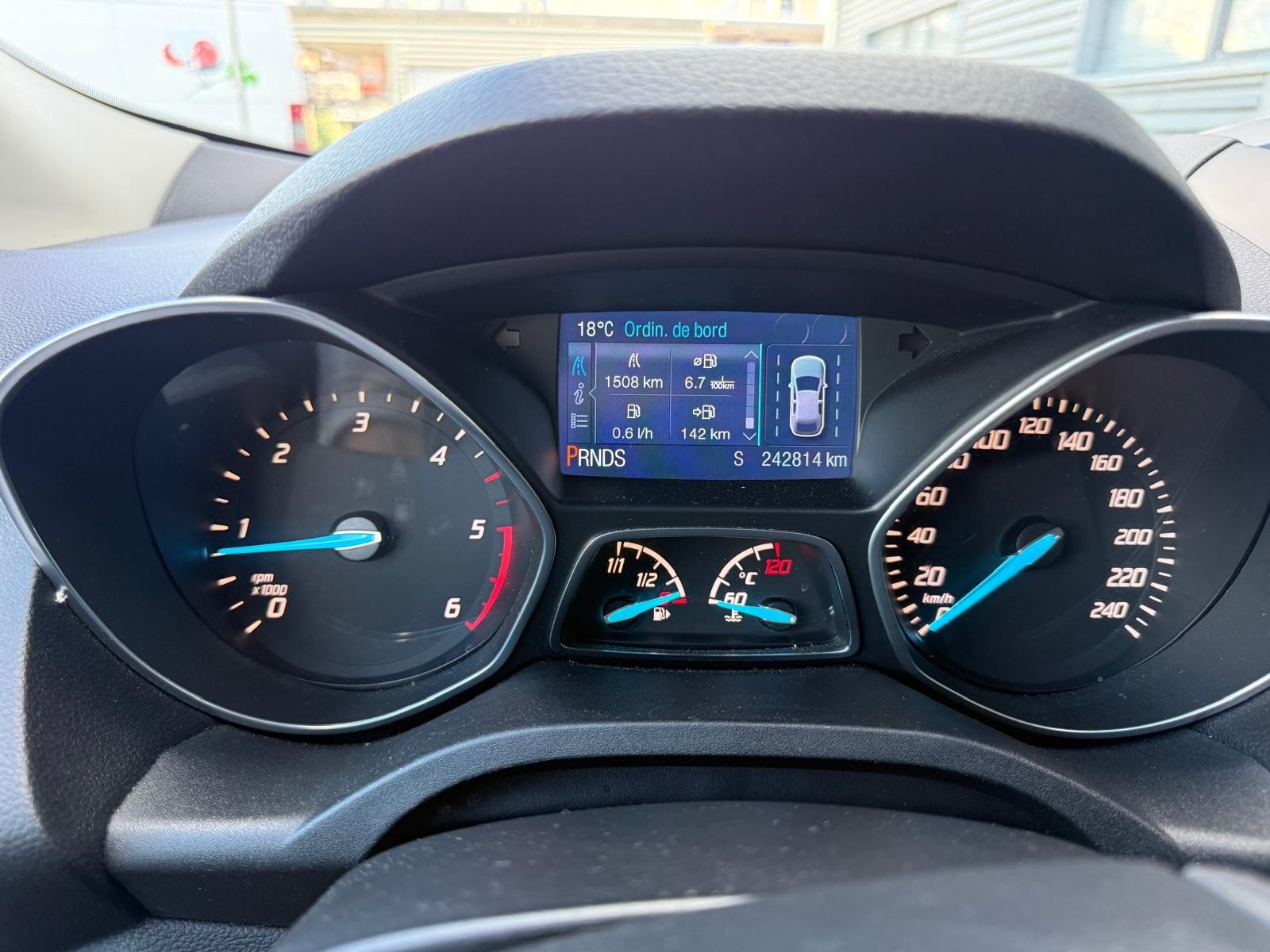 FORD Kuga 2.0 TDCi Titanium S 4WD PowerShift-image-6