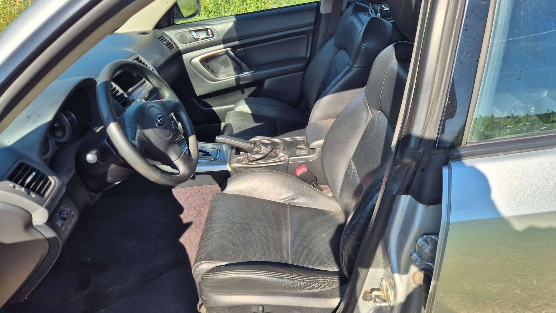 SUBARU Legacy 2.5i AWD Limited Automatic-image-4