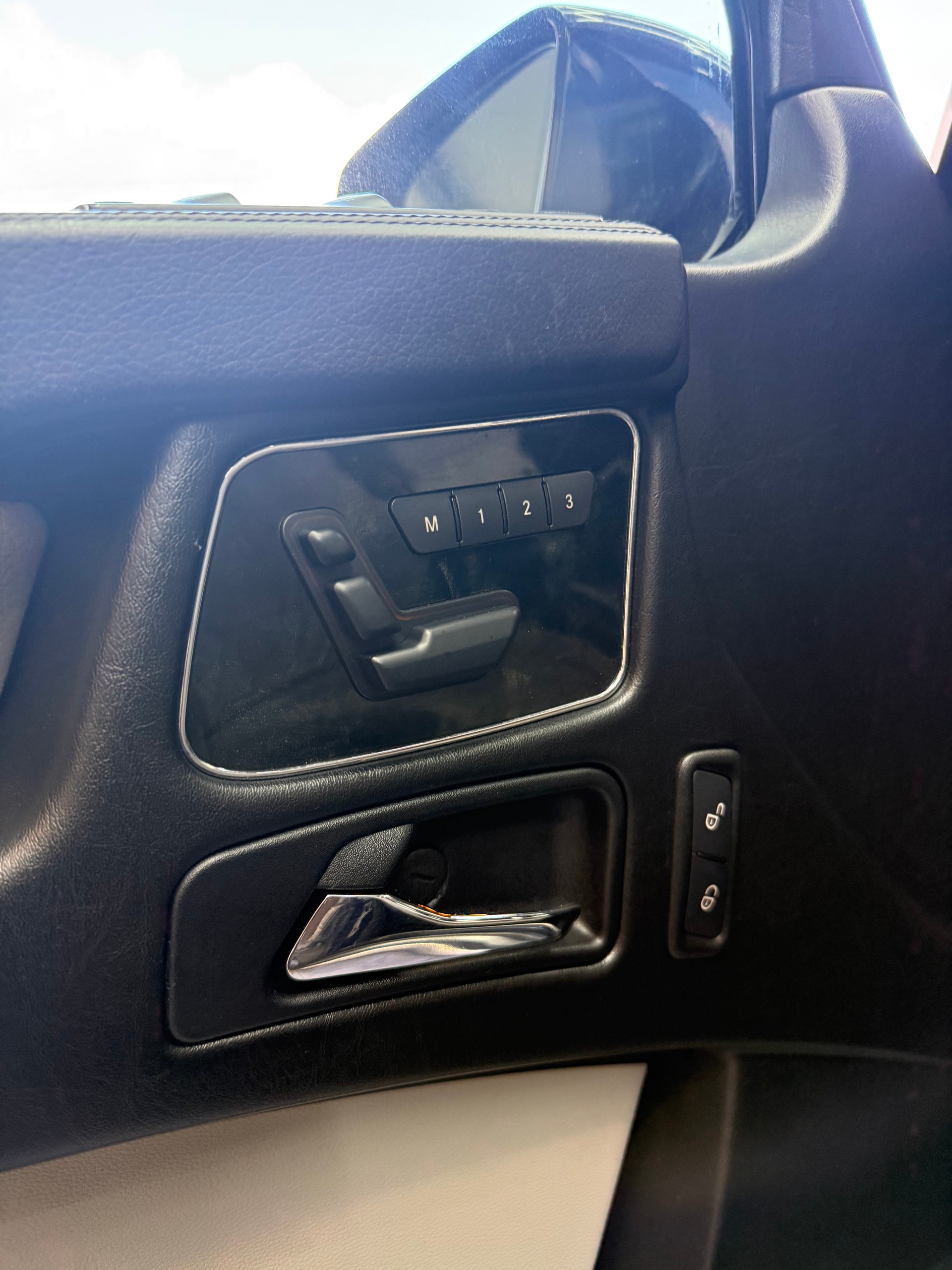 MERCEDES-BENZ G 350 BlueTEC 7G-Tronic-image-11