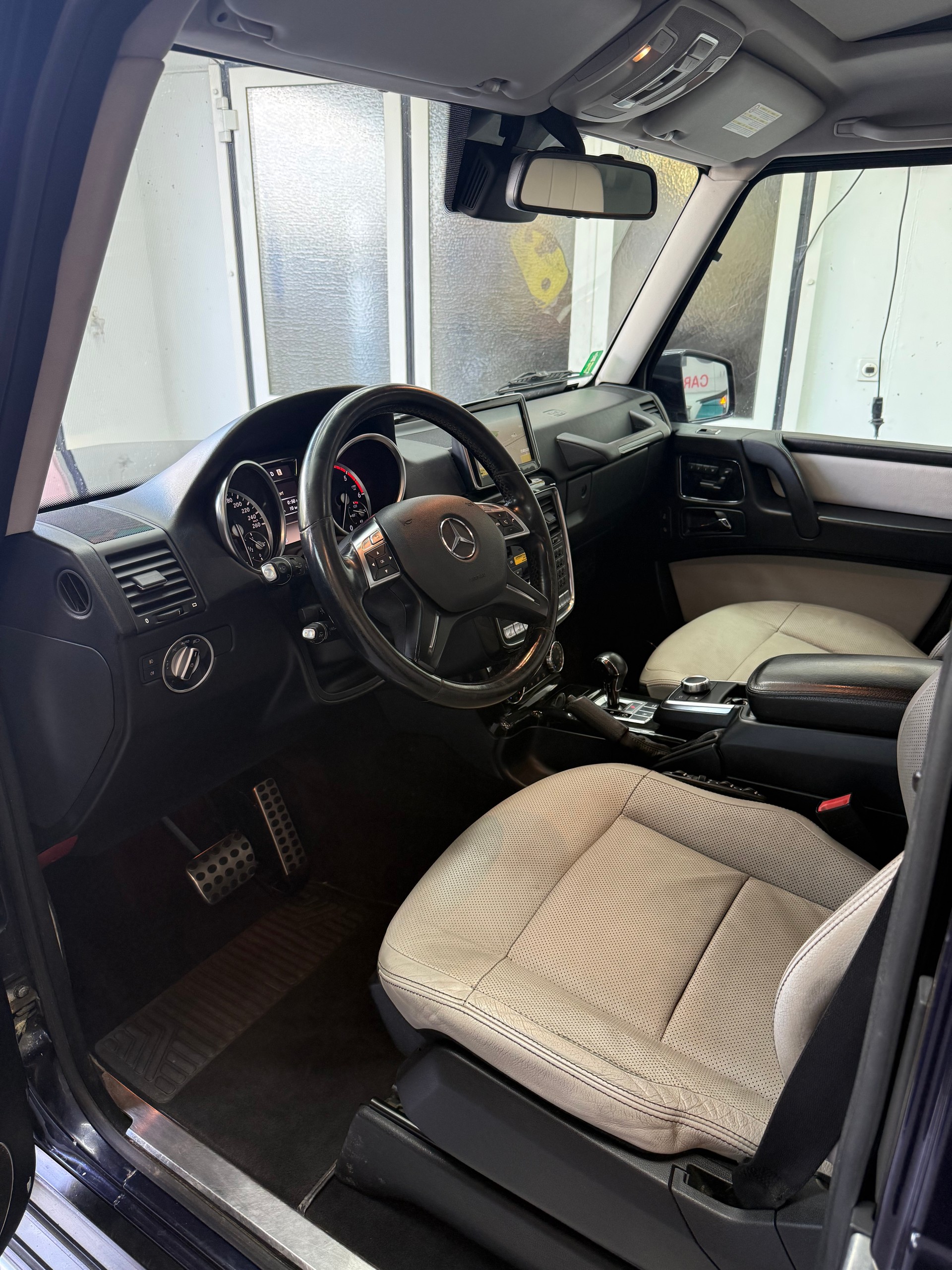 MERCEDES-BENZ G 350 BlueTEC 7G-Tronic-image-5